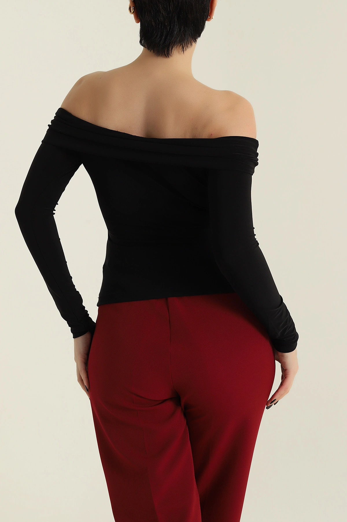 Siyah Toka Detay Sendy Kadın Bluz 424007