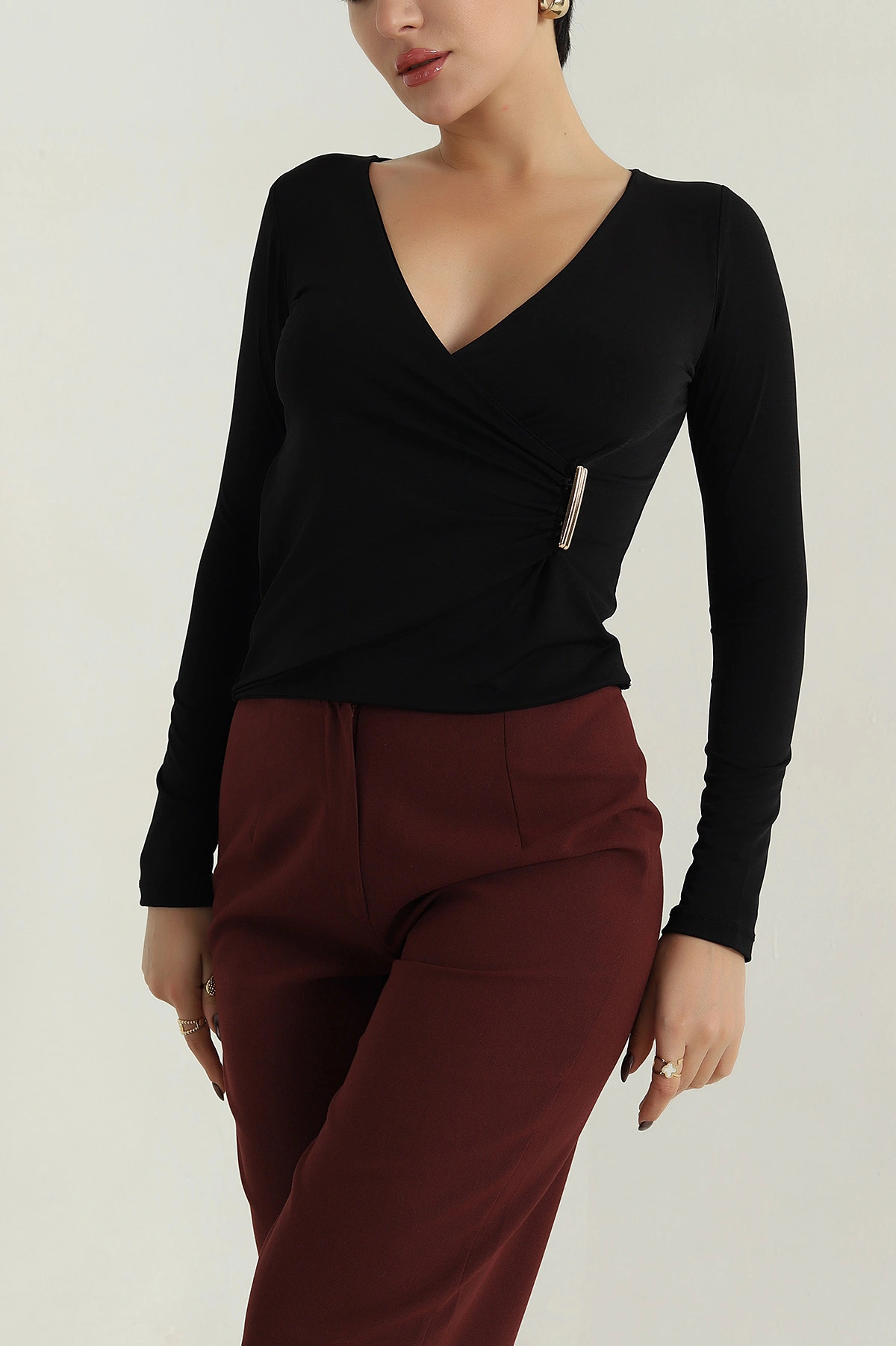 Siyah Tokalı Sandy Kadın Bluz 405777