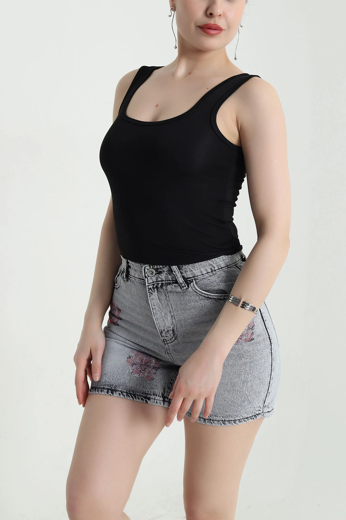 Siyah U Yaka Dalgıç Kadın Atlet 456123