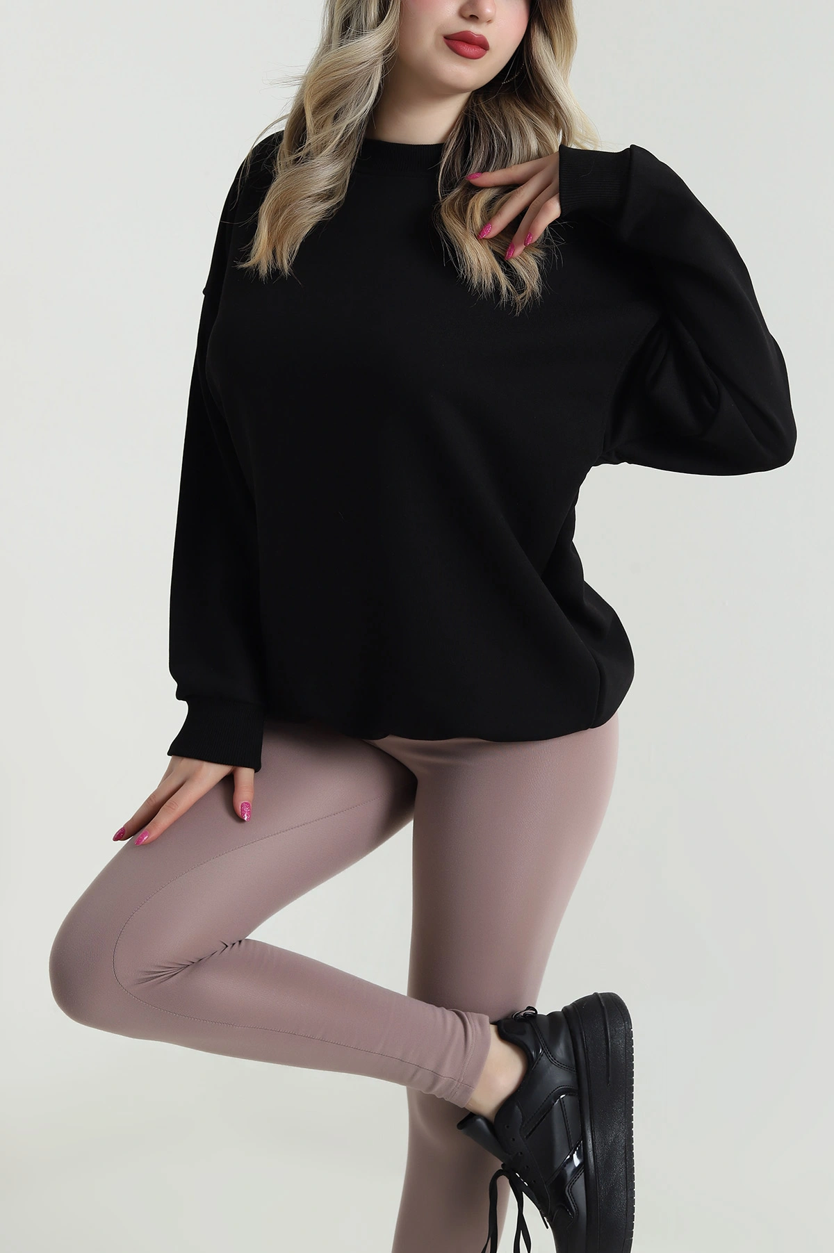 Siyah Üç İp Bisiklet Yaka Kadın Sweat 483660
