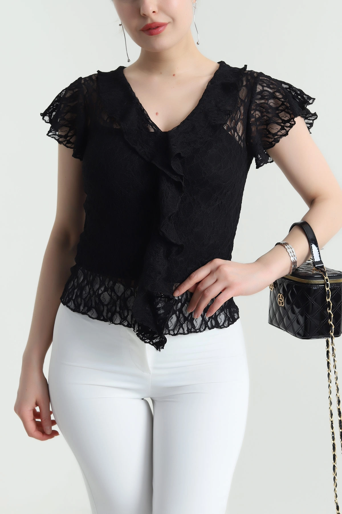 Siyah V Yaka Dantelli Tül Bluz 454059