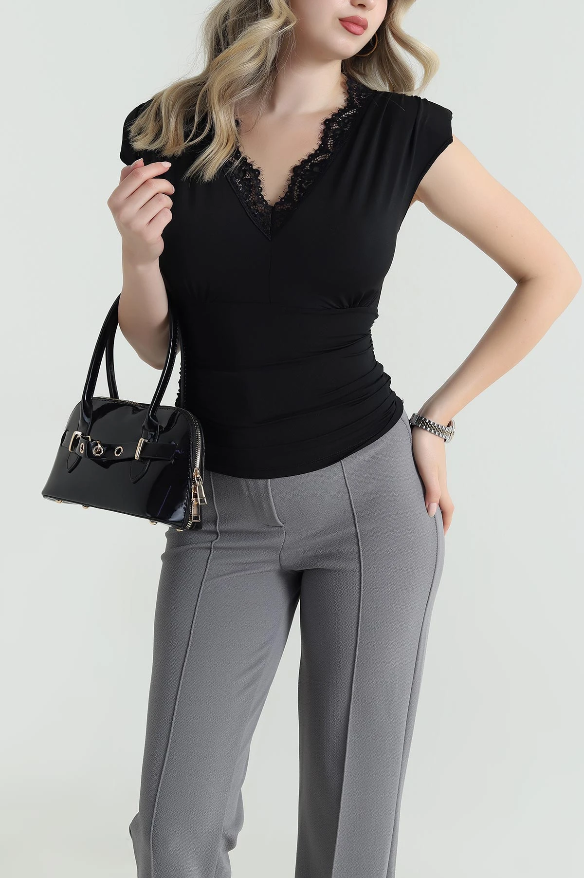 Siyah Vatkalı Dantelli Kadın Sandy Bluz 465555