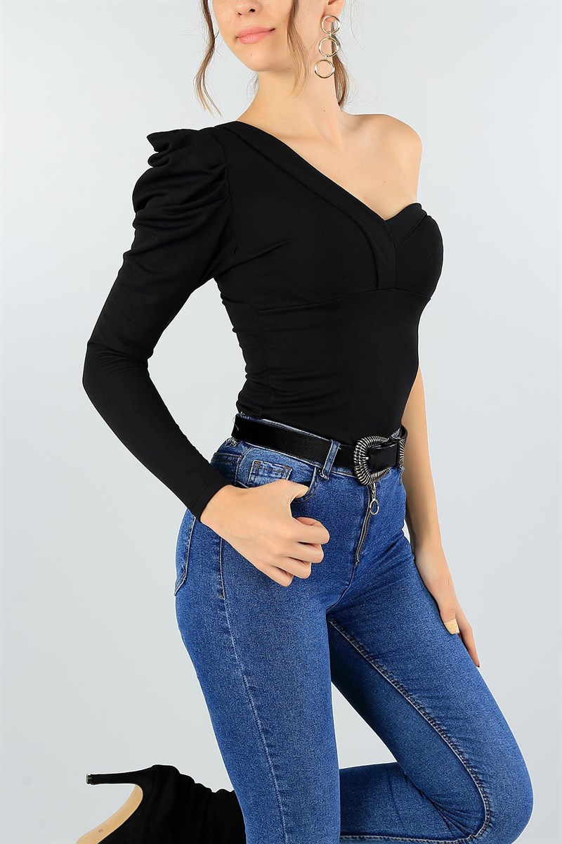 Siyah Vatkalı Omuz Detay Bluz 43716