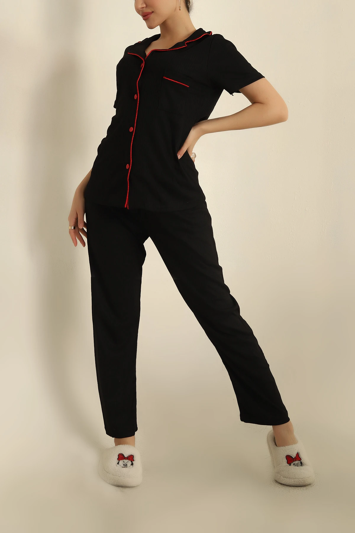 Siyah Viskon Düğmeli Fitilli Pijama Takımı 251555