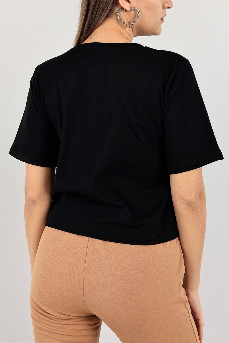 Siyah Yaka Zincirli Crop Tişört 102061