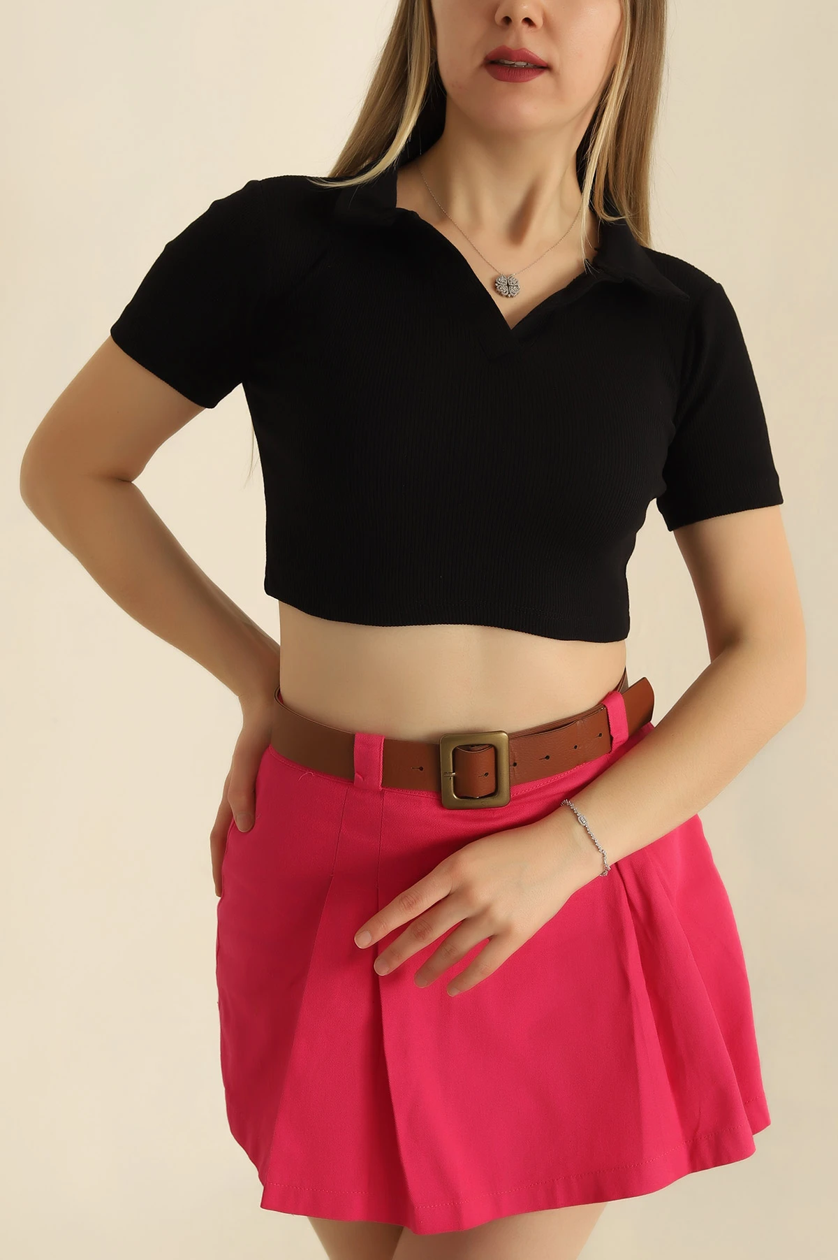 Siyah Yakalı Fitilli Bluz 251421