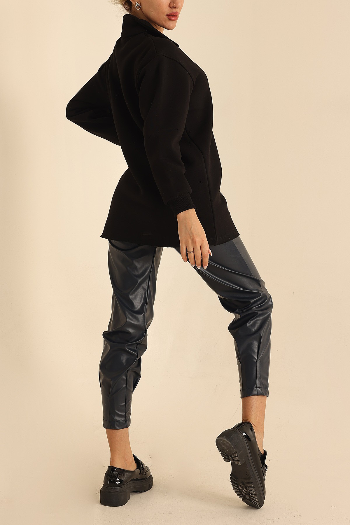 Siyah Yakalı Şardonlu Bayan Sweat 218365