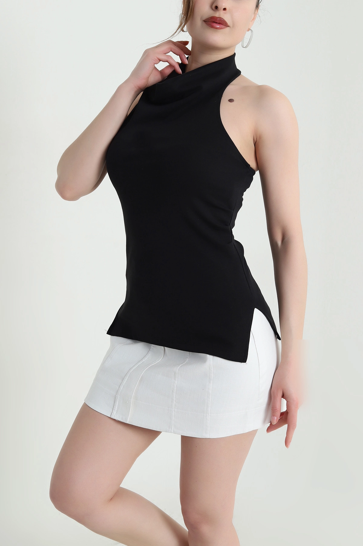 Siyah Yanı Yırtmaçlı Kolsuz Modal Kadın Bluz 460858