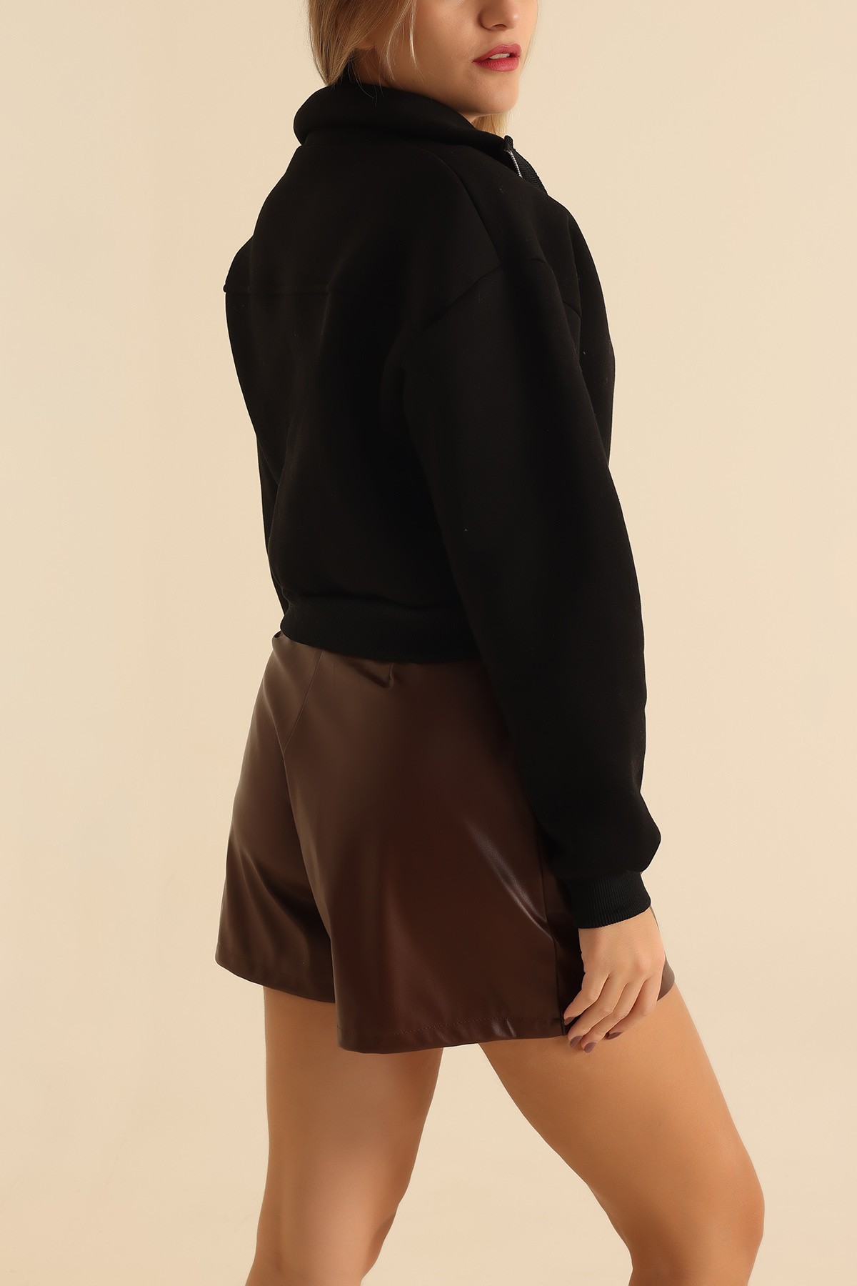 Siyah Yarım Fermuarlı Şardonlu Sweat 209589