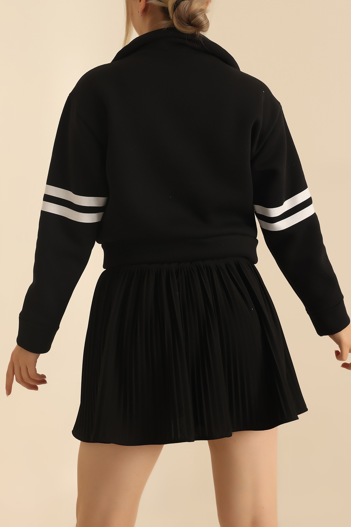 Siyah Yarım Fermuarlı Şardonlu Sweat 219367