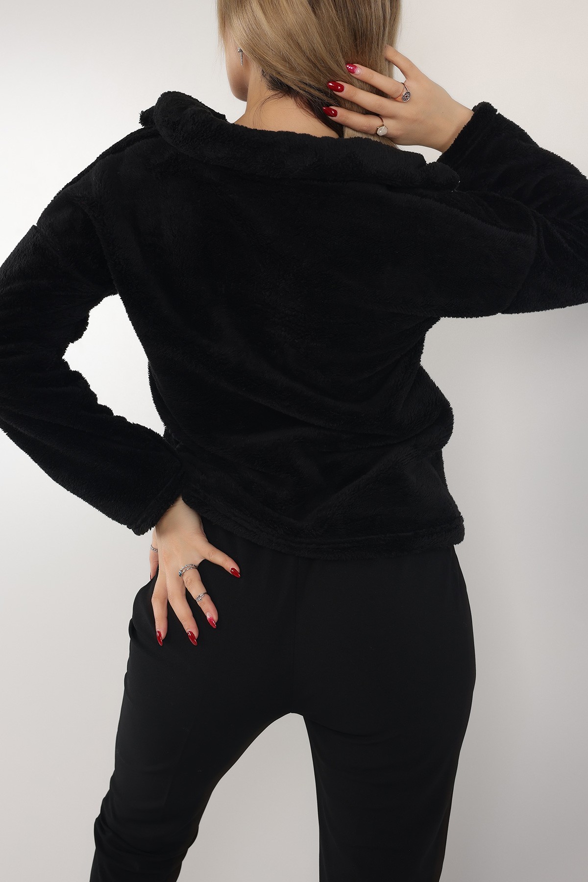 Siyah Yarım Fermuarlı Yumoş Sweat 153482