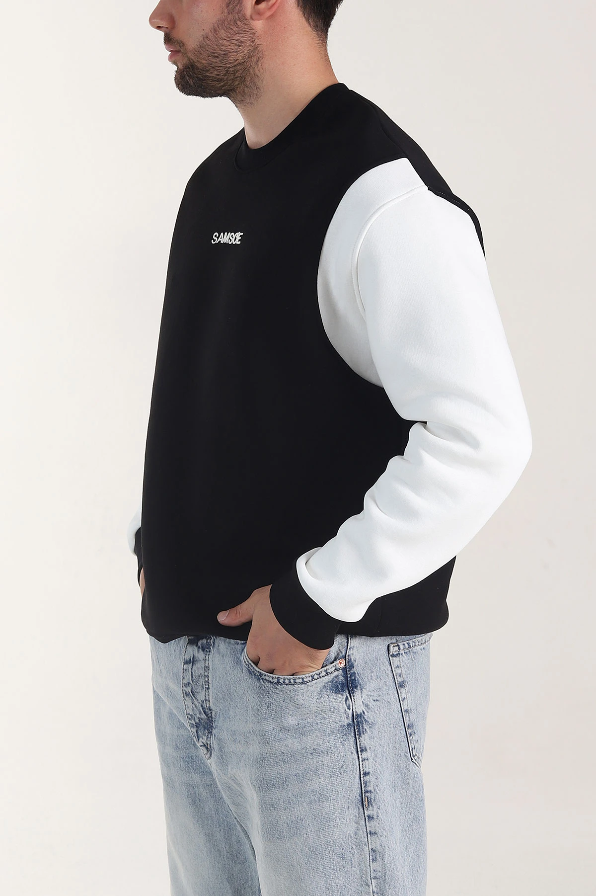 Siyah Yazı Detaylı Bisiklet Yaka Erkek Sweatshirt 404762