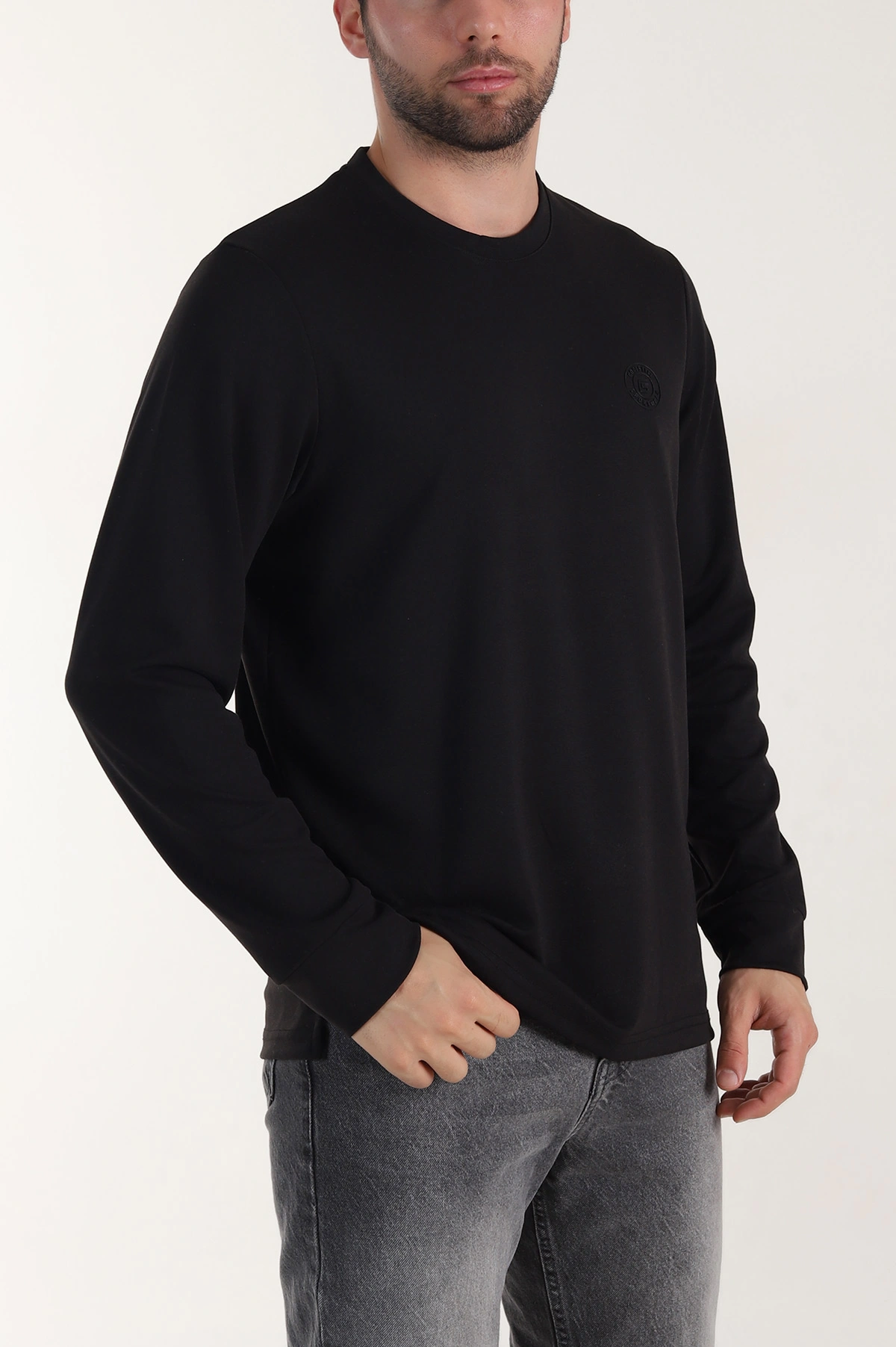 Siyah Yırtmaçlı Bisiklet Yaka Erkek Sweatshirt 410636