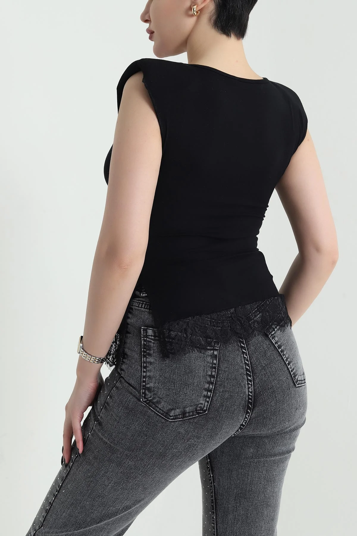 Siyah Yırtmaçlı Büzgülü Vatkalı Dantelli Viskon Kadın Bluz 451653