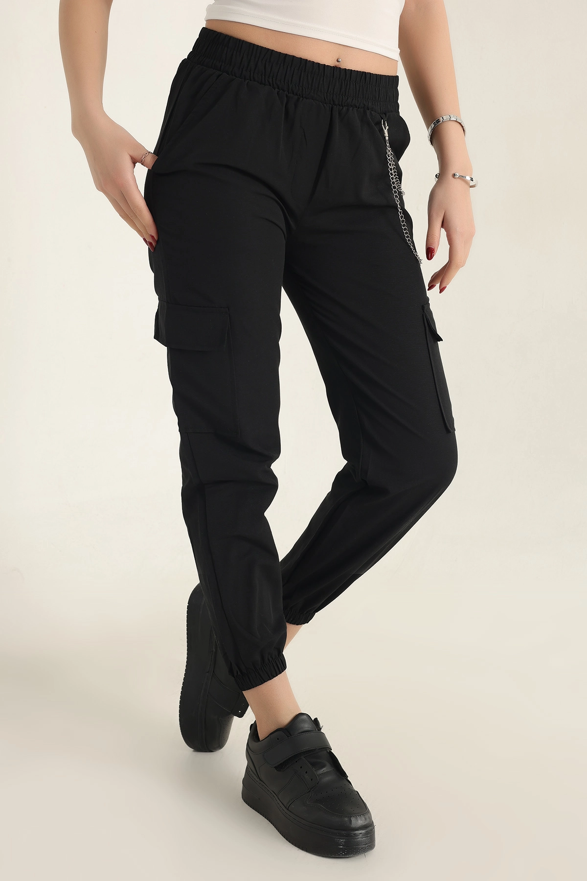 Siyah Zincirli Kargo Cep Bayan Jogger Keten Pantolon 337685