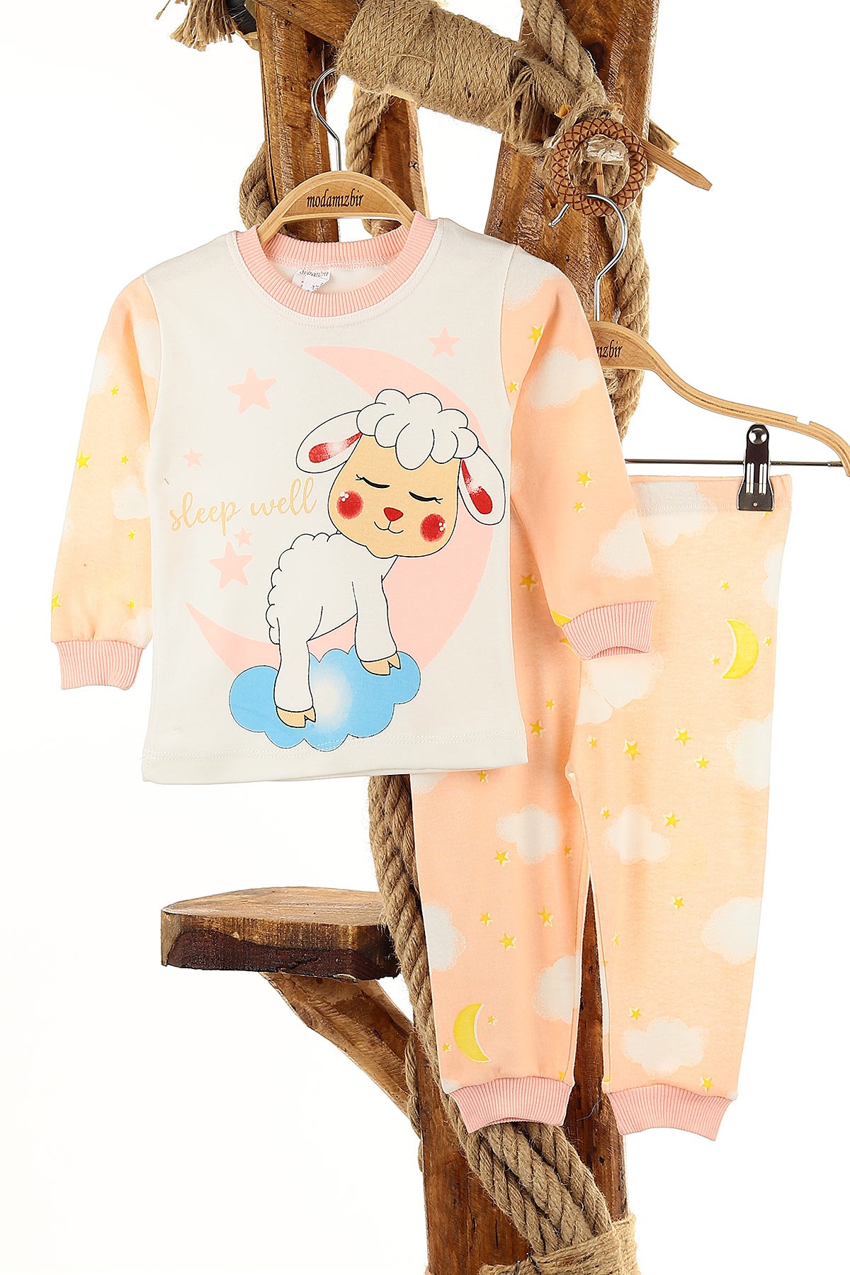 Somon (1-3 Yaş) Bulutlu Kuzu Baskılı Kız Çocuk Pijama Takım 145157