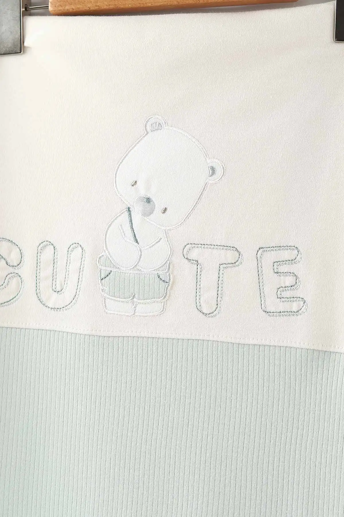 Su Yeşili (0-3 Ay) Cute Ayıcık Nakışlı   10 Parça Kutulu Yeni Doğan Erkek Bebek Zıbın Seti 443601