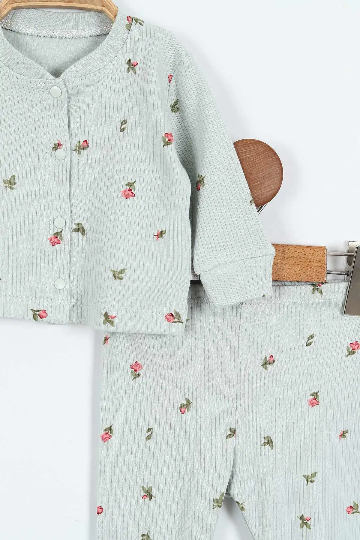 Su Yeşili (0-9 Ay)Lale Desenli Önü Çıtçıtlı Kız Bebek Pijama Takımı 375223
