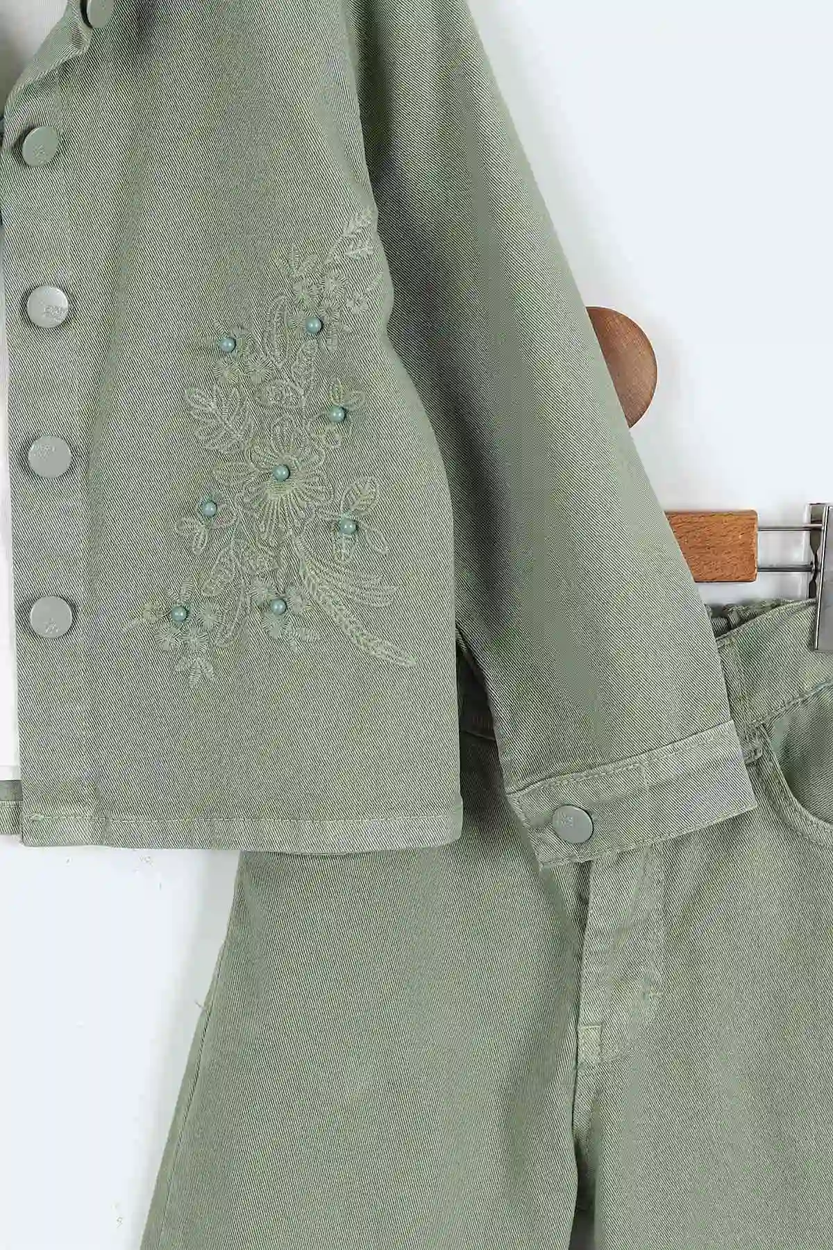 Su Yeşili (1-9 Yaş) Çiçek Nakışlı Kısa Kol Tişörtlü Keten Ceket ve Pantolonlu  Kız Çocuk 3'lü Takım 410357