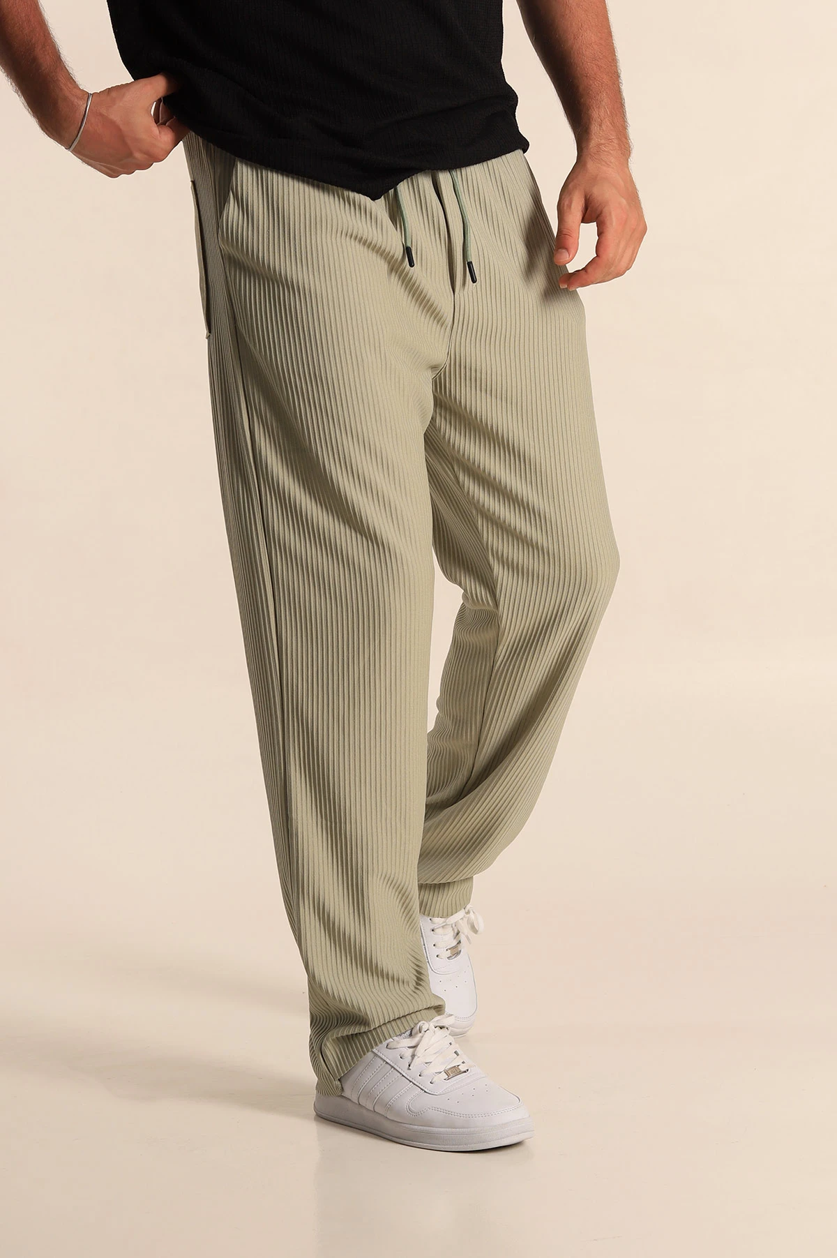 Su Yeşili Baggy Fit Bel Bağlamalı Kesik Paça Erkek Jogger Pantolon 280075