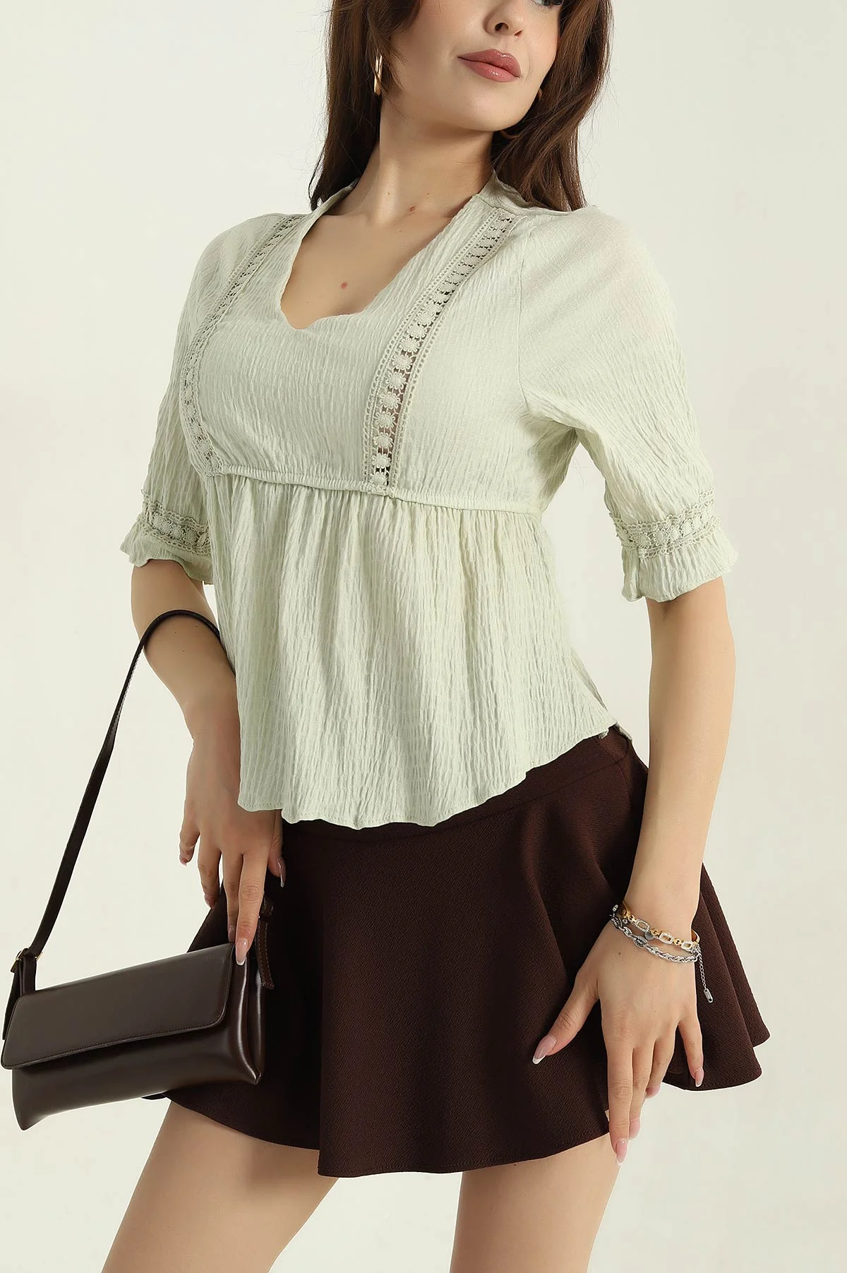 Su Yeşili Dantelli Gofre Kadın Bluz 373828