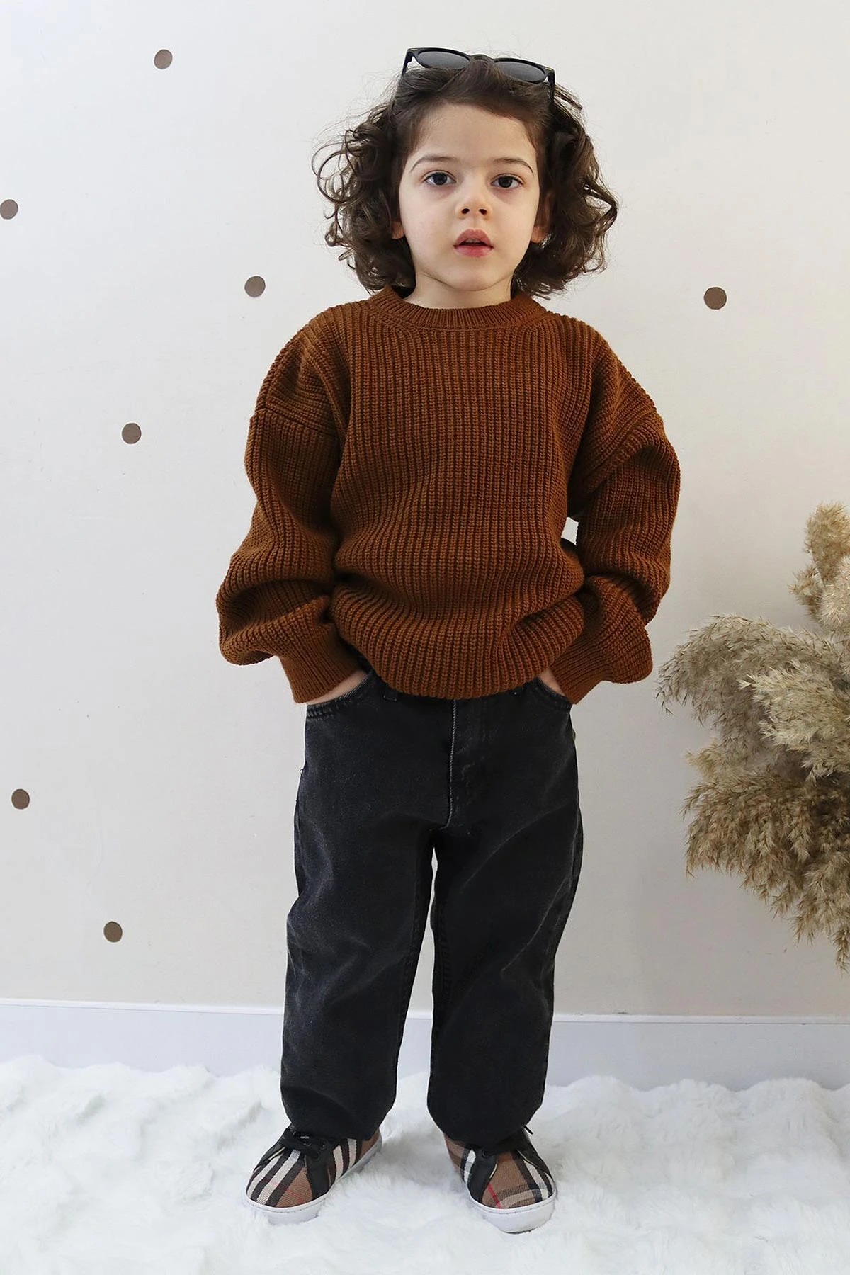 Taba (4-12 Yaş)Triko Örme Kazak Kot Pantolonlu Erkek Çocuk Takım 431677