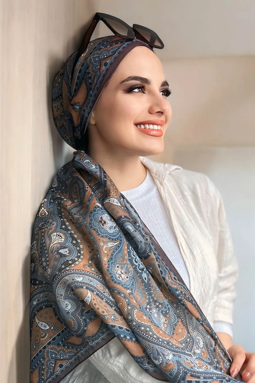 Taba 90x90 Cm Dijital Baskı Etnik Desenli Pamuk Eşarp 367875