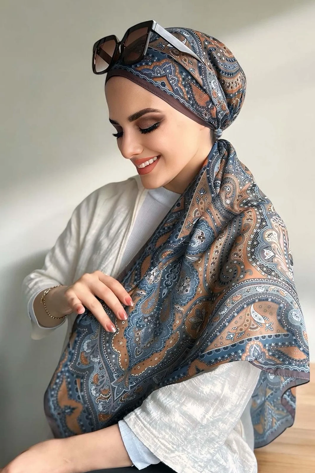 Taba 90x90 Cm Dijital Baskı Etnik Desenli Pamuk Eşarp 367875