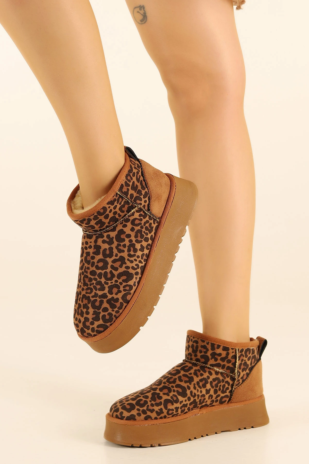 Taba Leopar Desenli Süet Kalın Tabanlı İçi Tüylü Kadın Bot 315444
