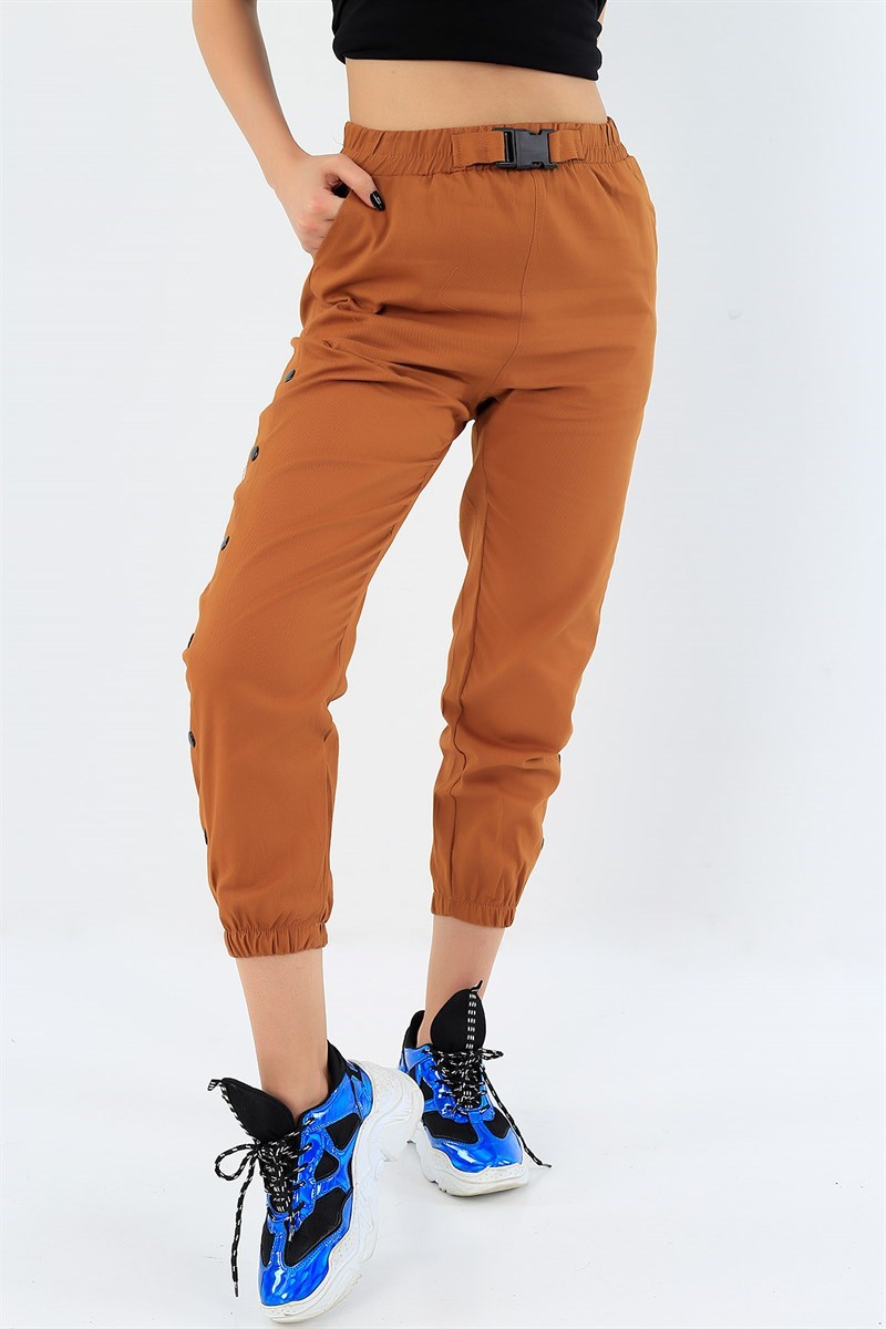 Taba Yan Çıtçıtlı Gabardin Bayan Pantolon 33248