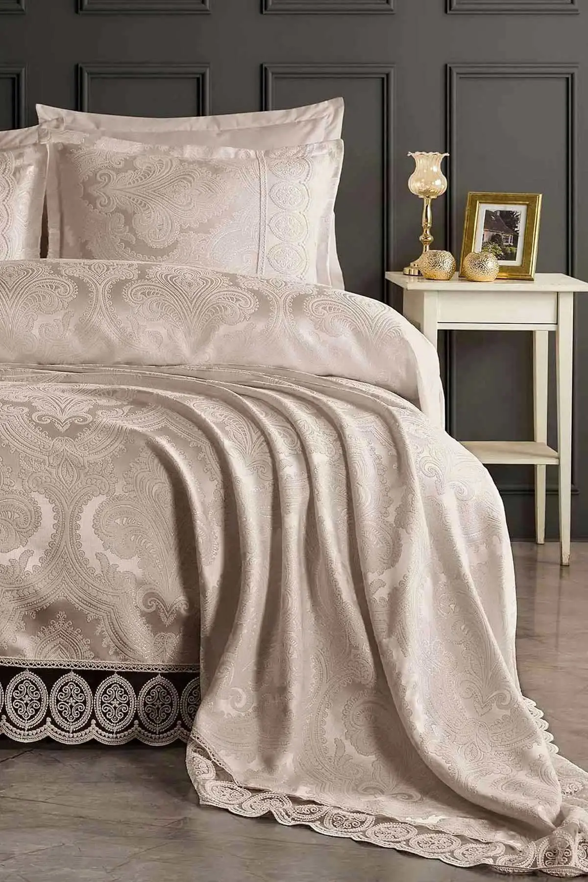 Taş 240x260 Dantelli Çift Kişilik Gelin Seti Yatak Örtüsü 282993