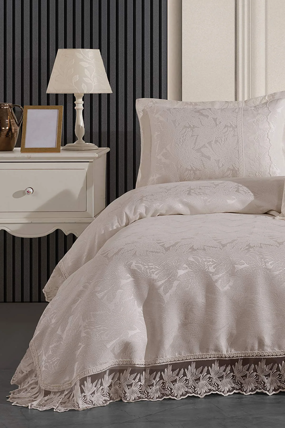Taş 240x260 Dantelli Çift Kişilik Gelin Seti Yatak Örtüsü 282727
