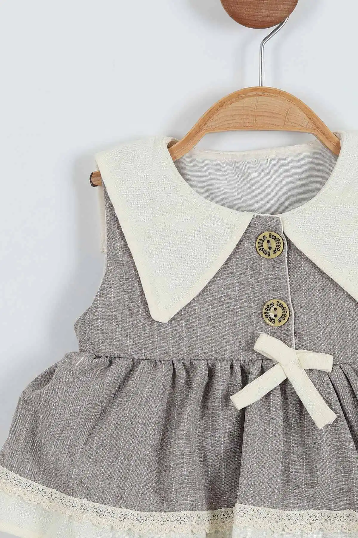 Taş (6-24 Ay)Üçgen Yaka Fiyonklu Kız Bebek Romper Elbise 280598