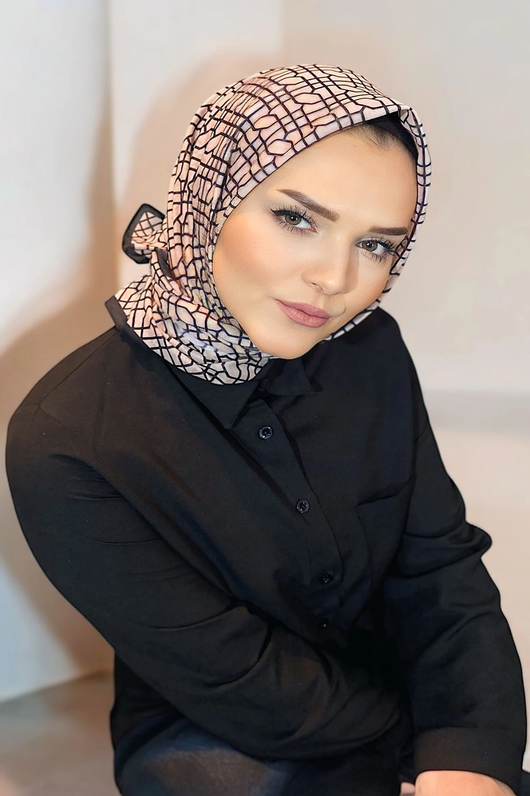 Taş 90x90 Cm Dijital Baskı Koza Desenli Pamuk Eşarp 349480
