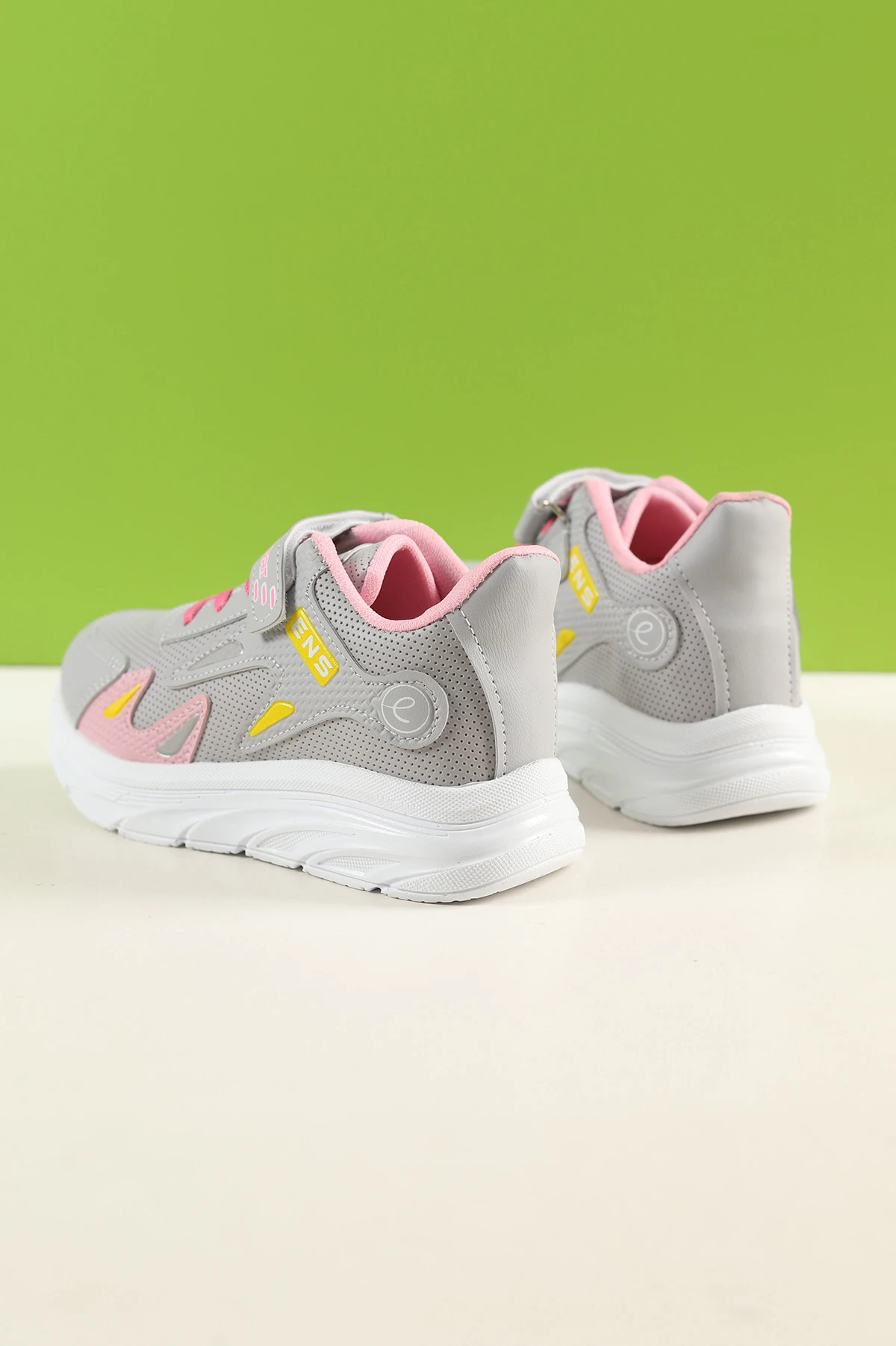 Taş Pembe (31-35 Filet) Baskılı Kalın Taban Cırtlı Kız Çocuk Spor Ayakkabı 228009