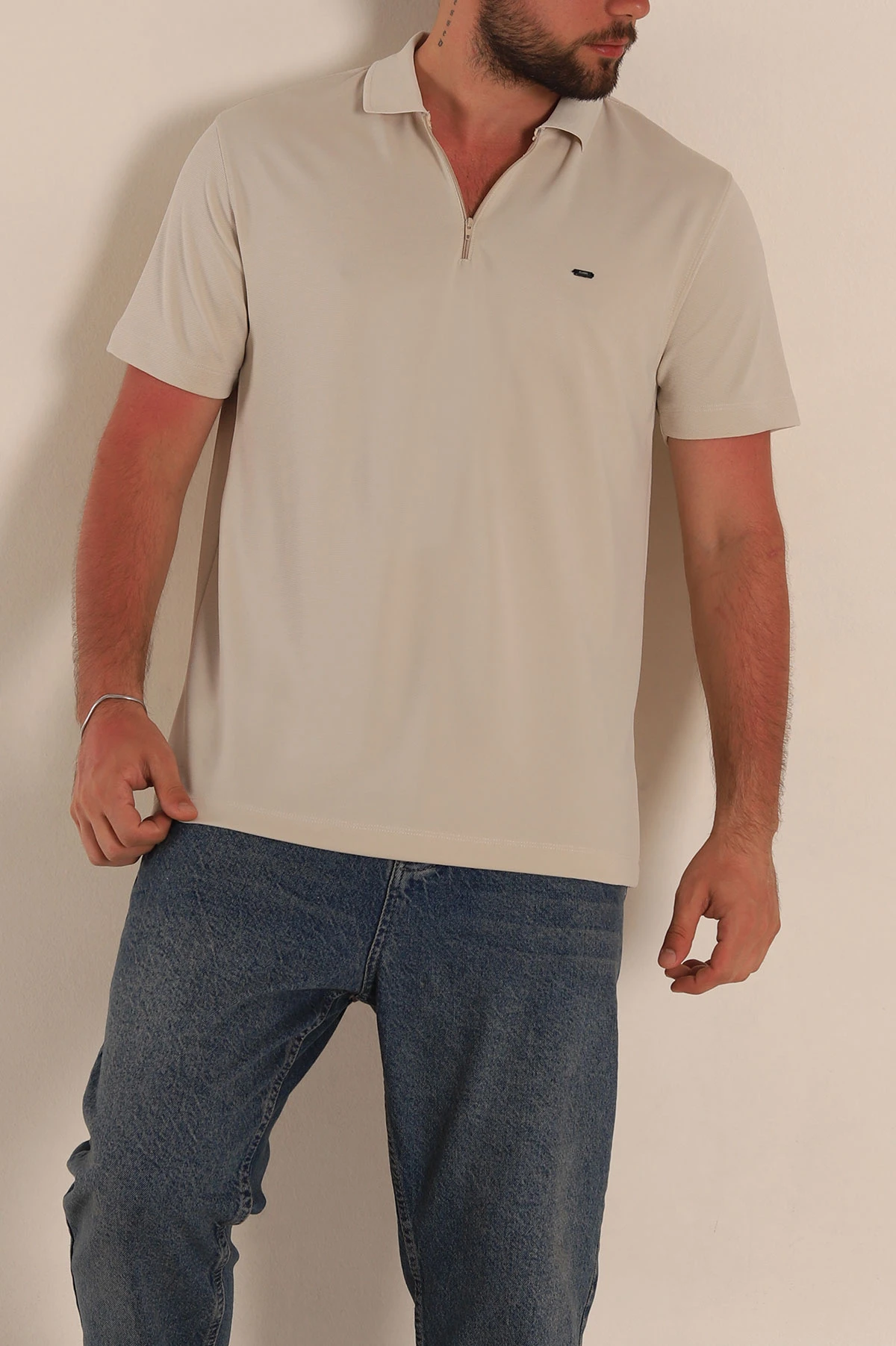Taş Regular Fit Dokulu Fermuarlı Polo Yaka Erkek Tişört 277202