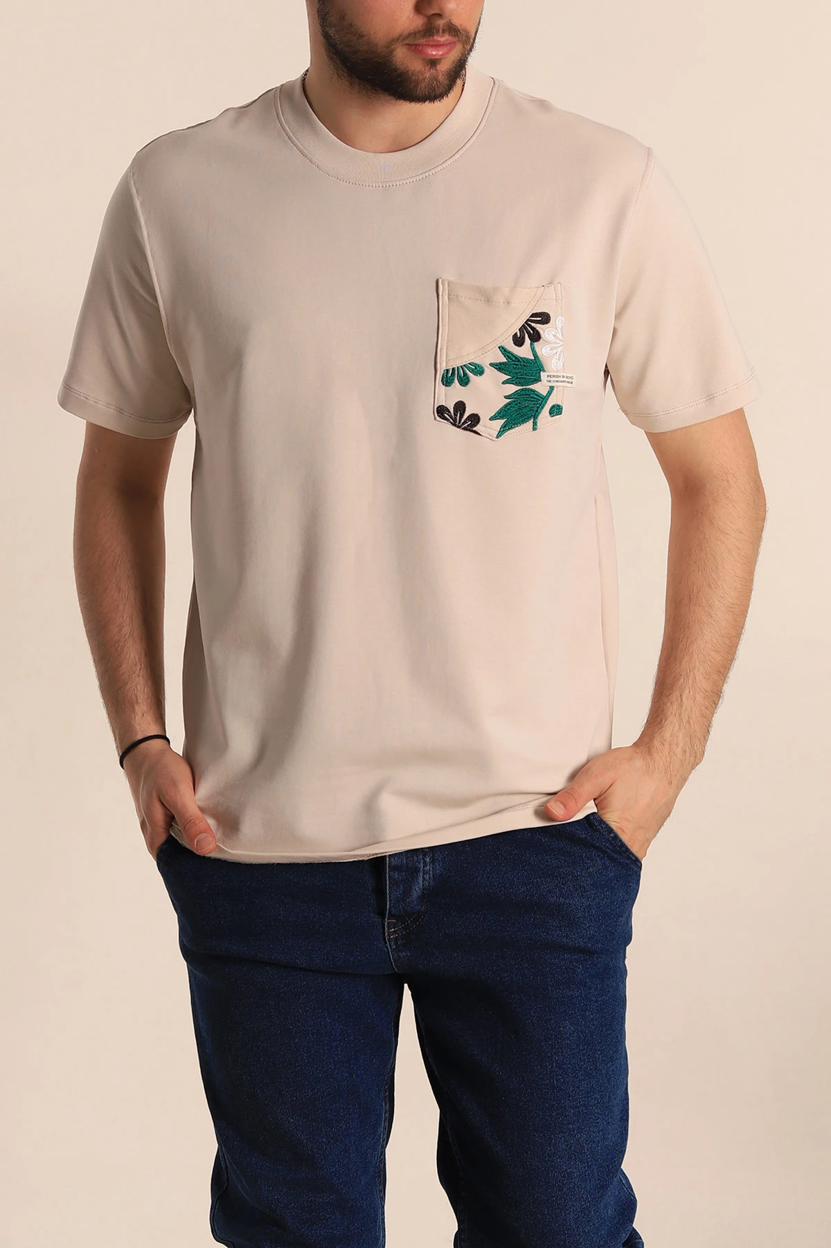 Taş Regular Fit Nakışlı Cep Detaylı Erkek Tişört 270647