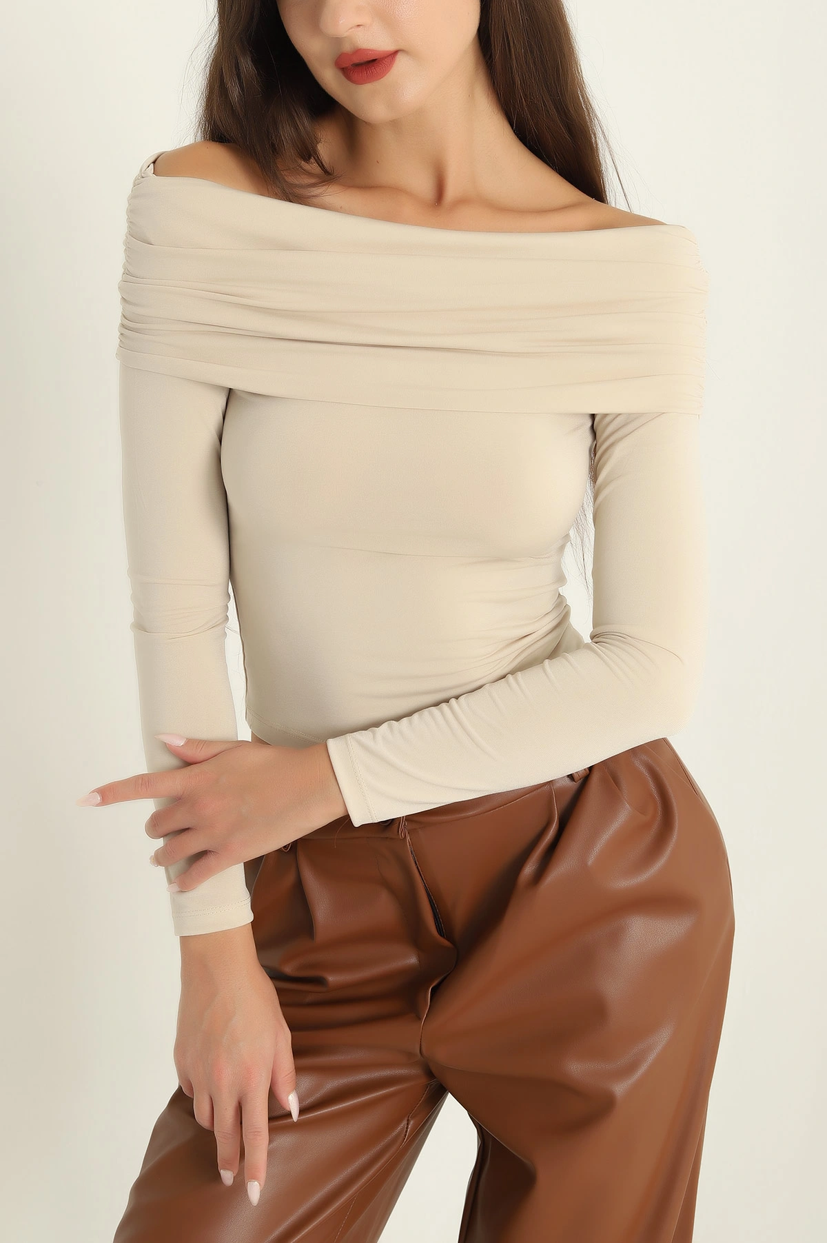 Taş Sendy Kumaş Madonna Bluz 294437
