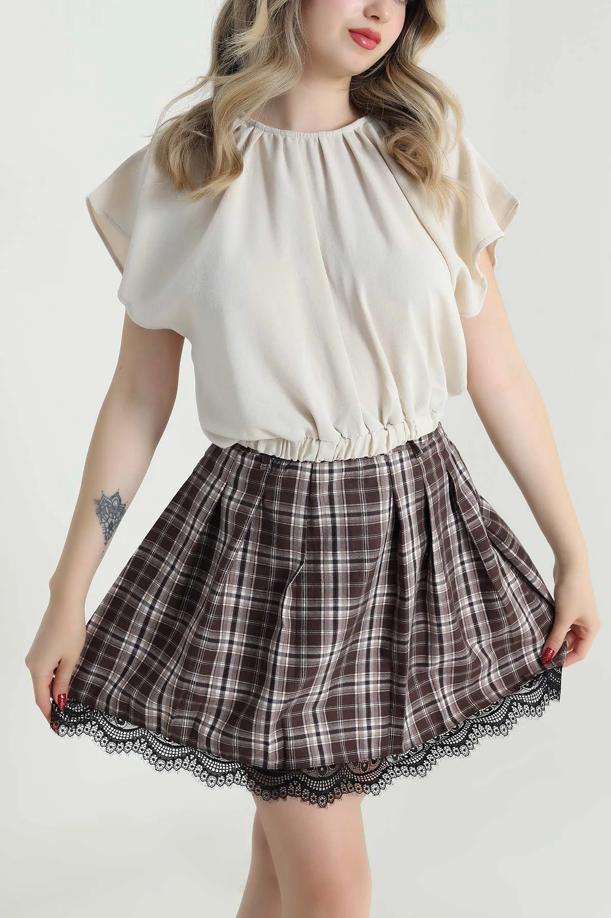 Taş Yaka Pileli Beli Lastikli Bluz 473707