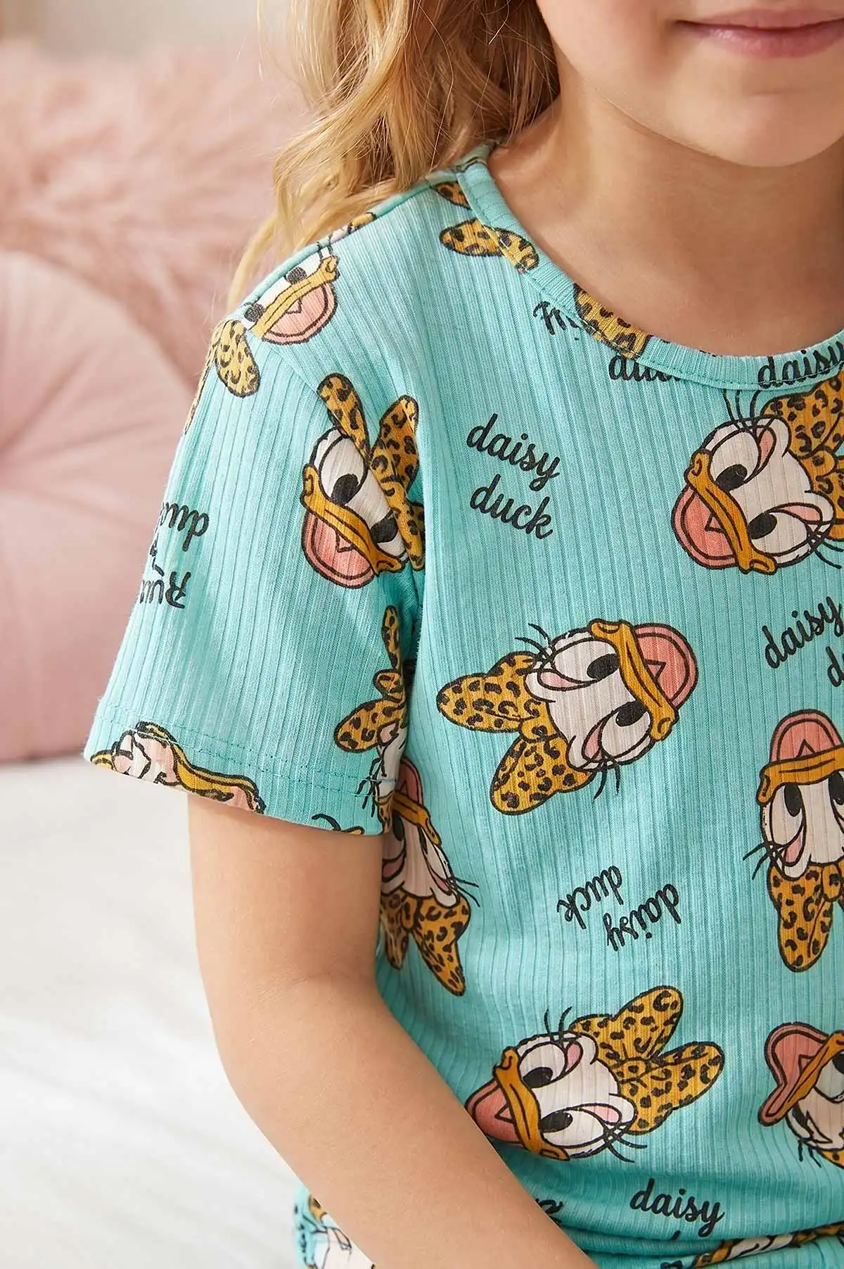 Turkuaz (4-8 Yaş)Karakter Desenli Fitilli Kız Çocuk Pijama Takımı 461487