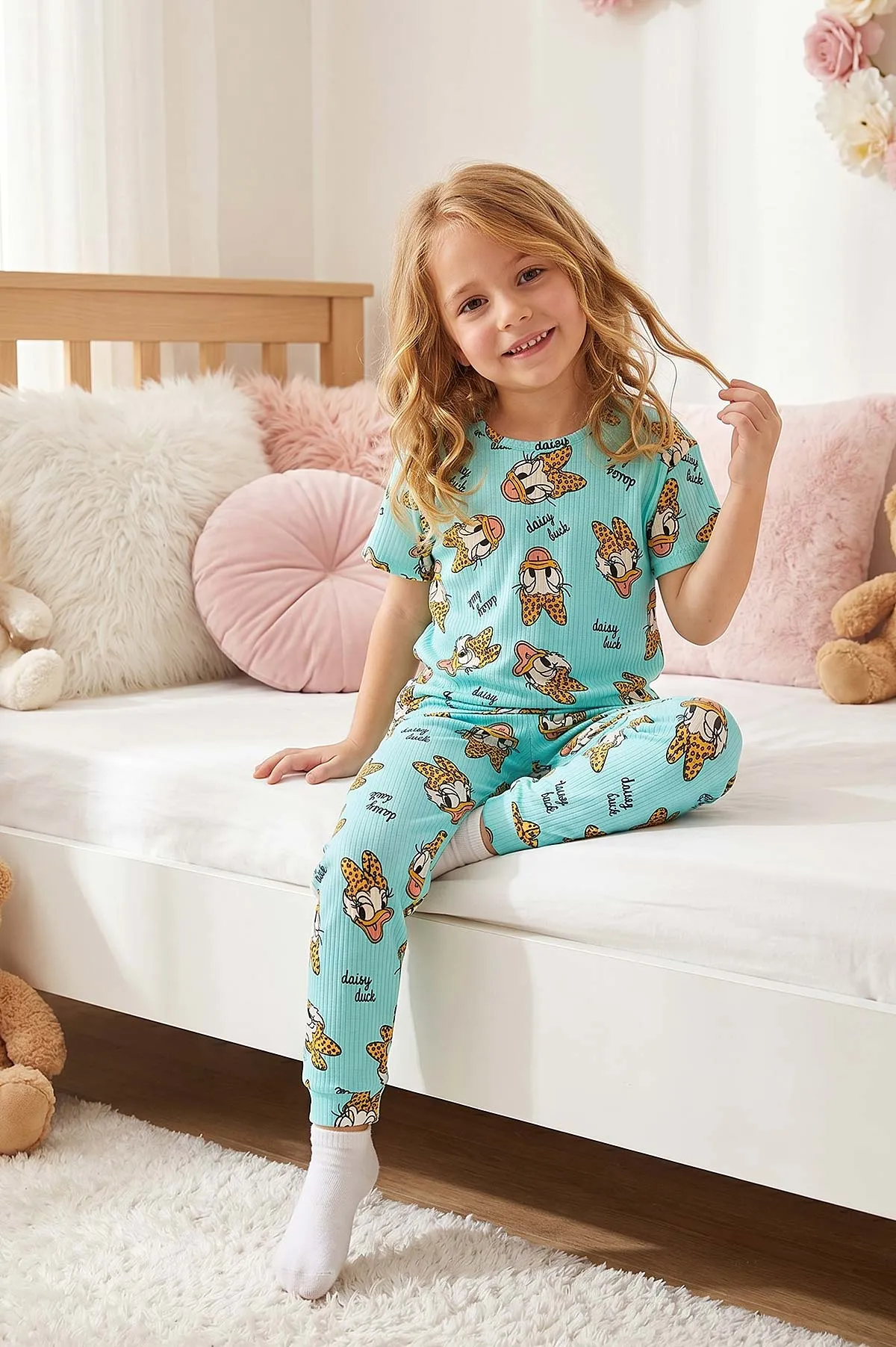 Turkuaz (4-8 Yaş)Karakter Desenli Fitilli Kız Çocuk Pijama Takımı 461487