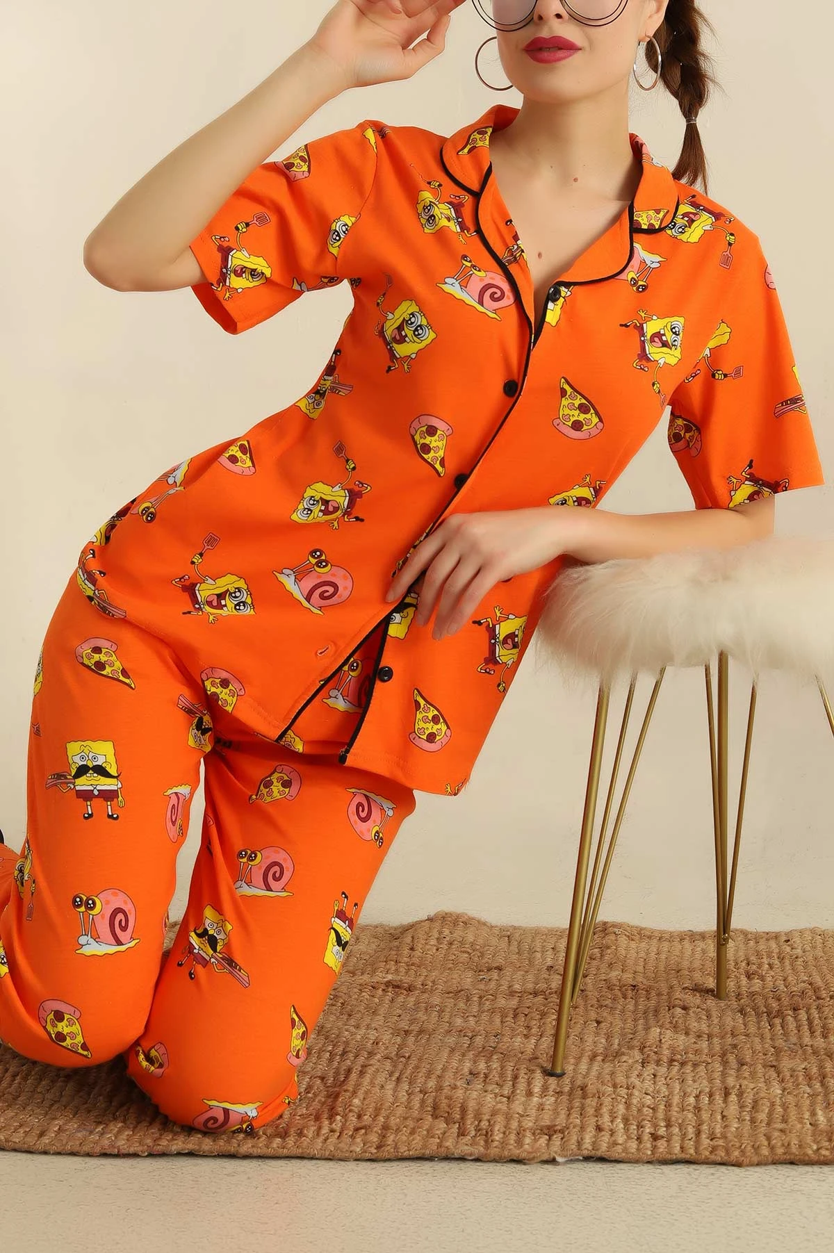 Turuncu Düğmeli Desenli Bayan Pijama Takımı 258530