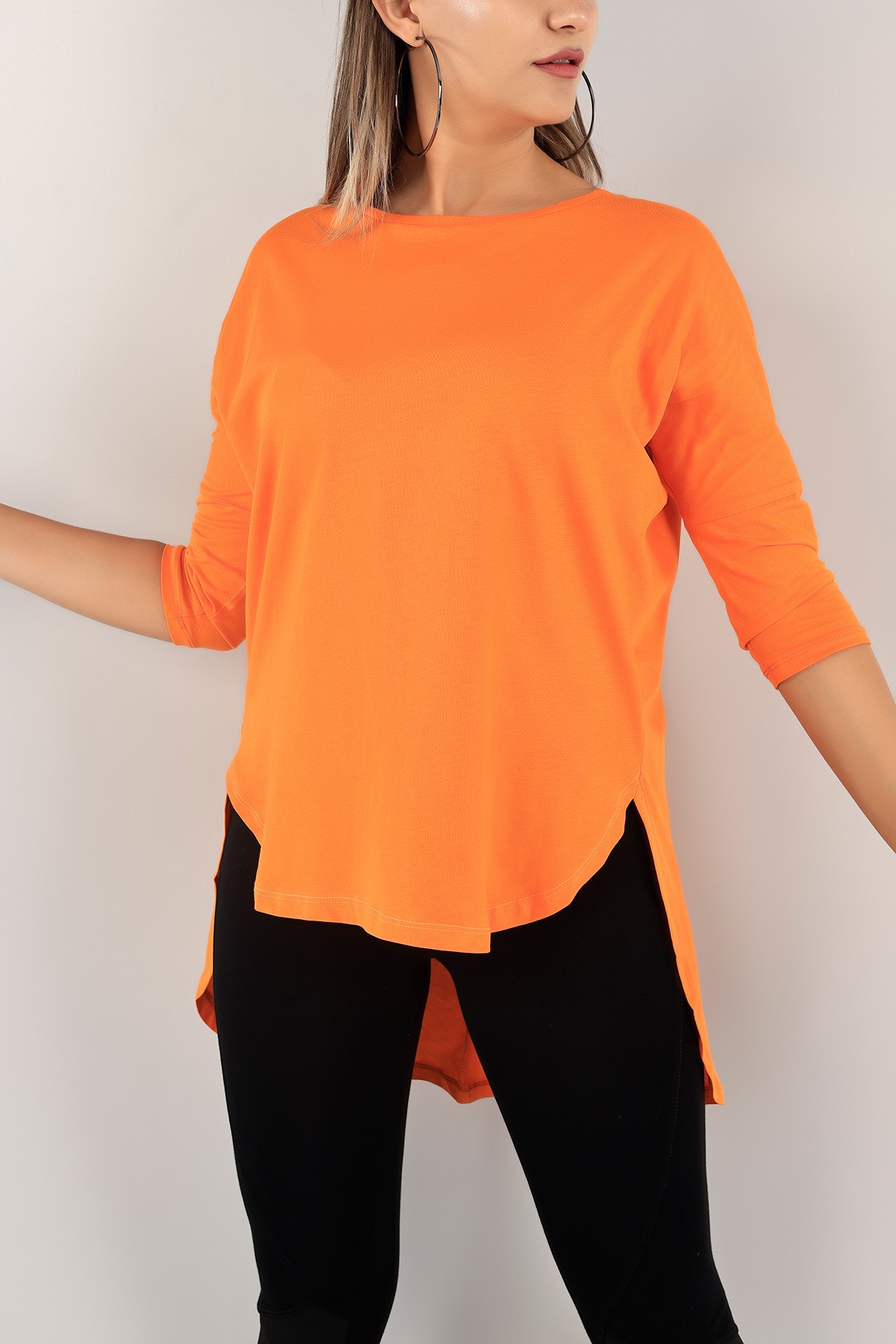 Turuncu Oval Kesim Tişört 124216