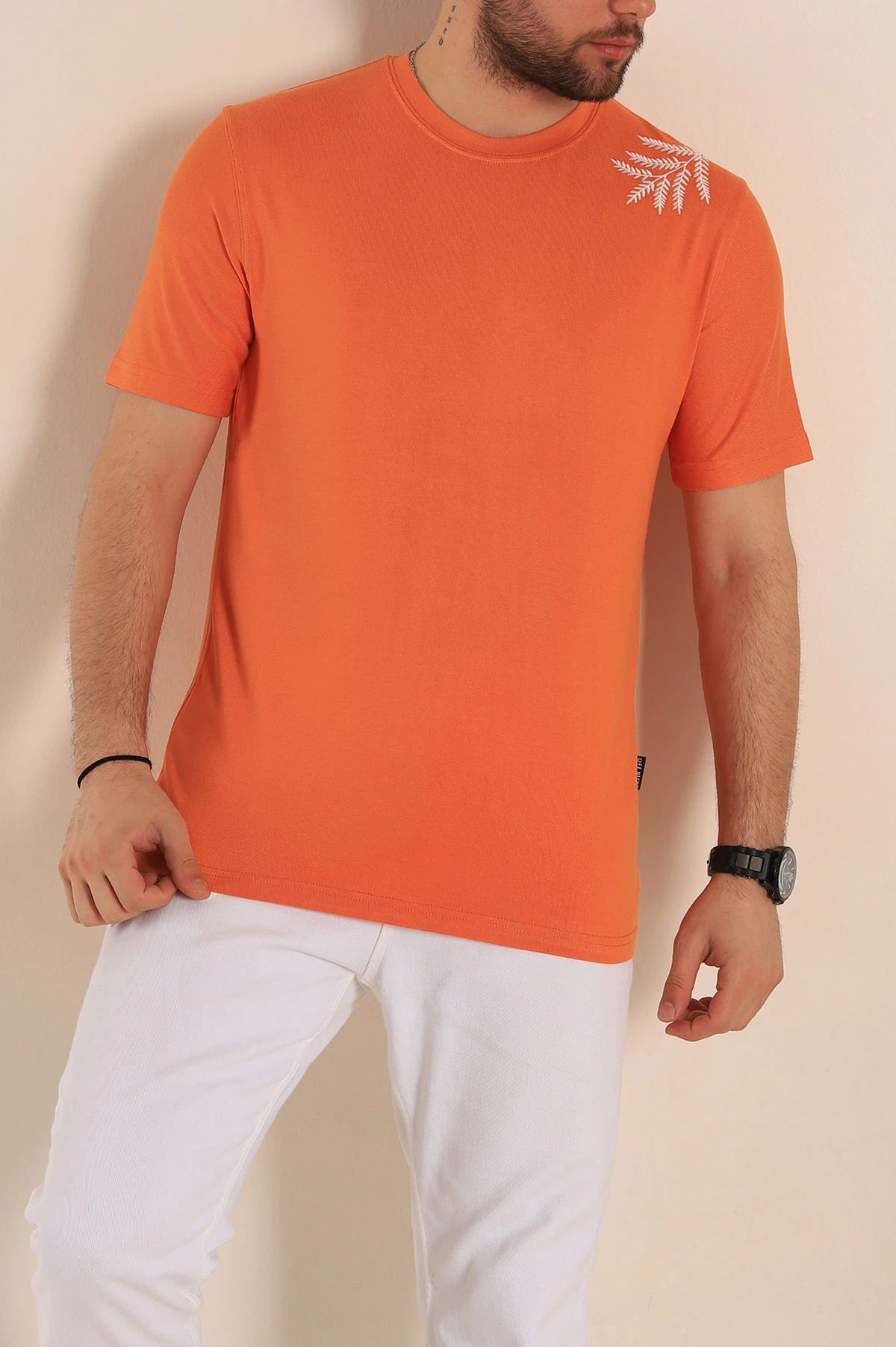 Turuncu Relaxed Fit Nakış Detaylı Likralı Erkek Tişört 268515