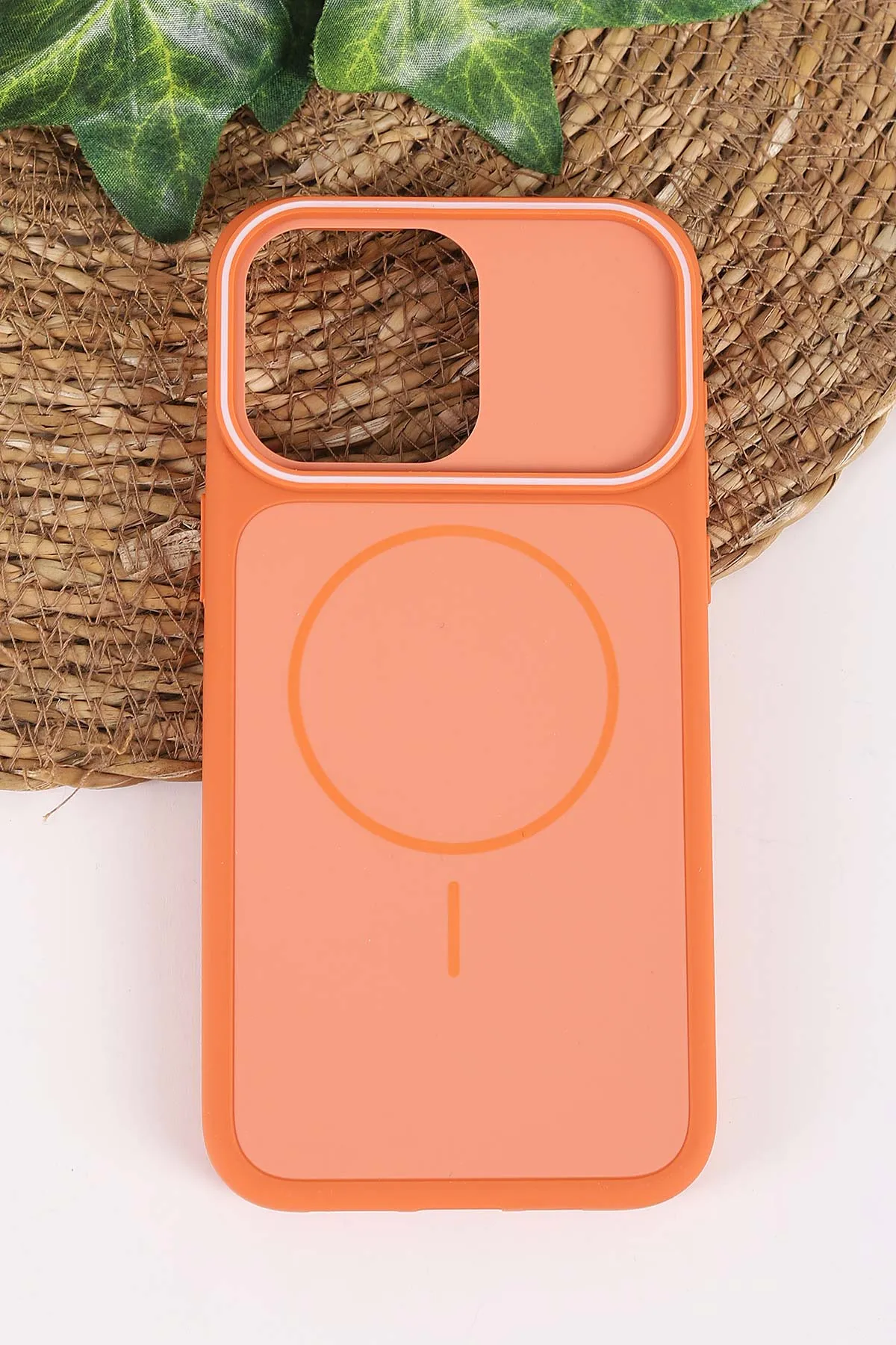 Turuncu TeknoCase İPhone 15 Pro Max Uyumlu Vincent Case Serisi Sert Silikon Telefon Kılıfı 457892