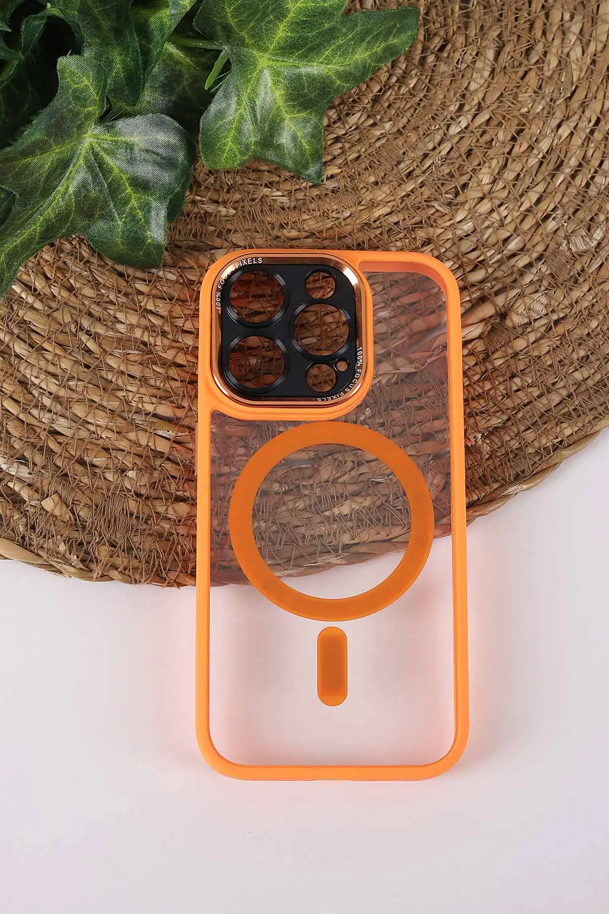 Turuncu TeknoCase İPhone 15 Pro Uyumlu Wesley Case Serisi Magsafe Özellikli Transparan Sert Silikon Telefon Kılıfı 430604