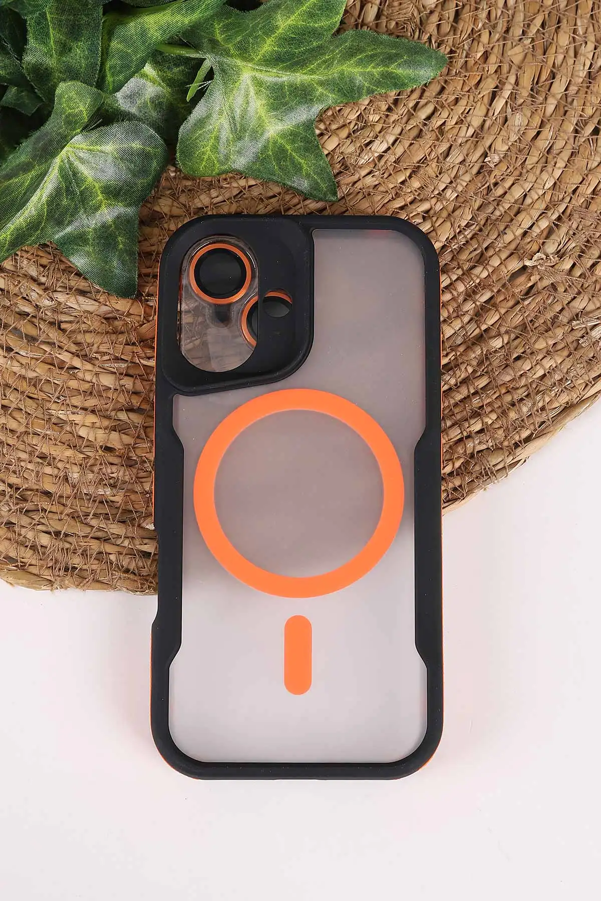 Turuncu TeknoCase İphone 16 Uyumlu Matte Guard Serisi Lens Korumalı Silikon Telefon Kılıfı 472472