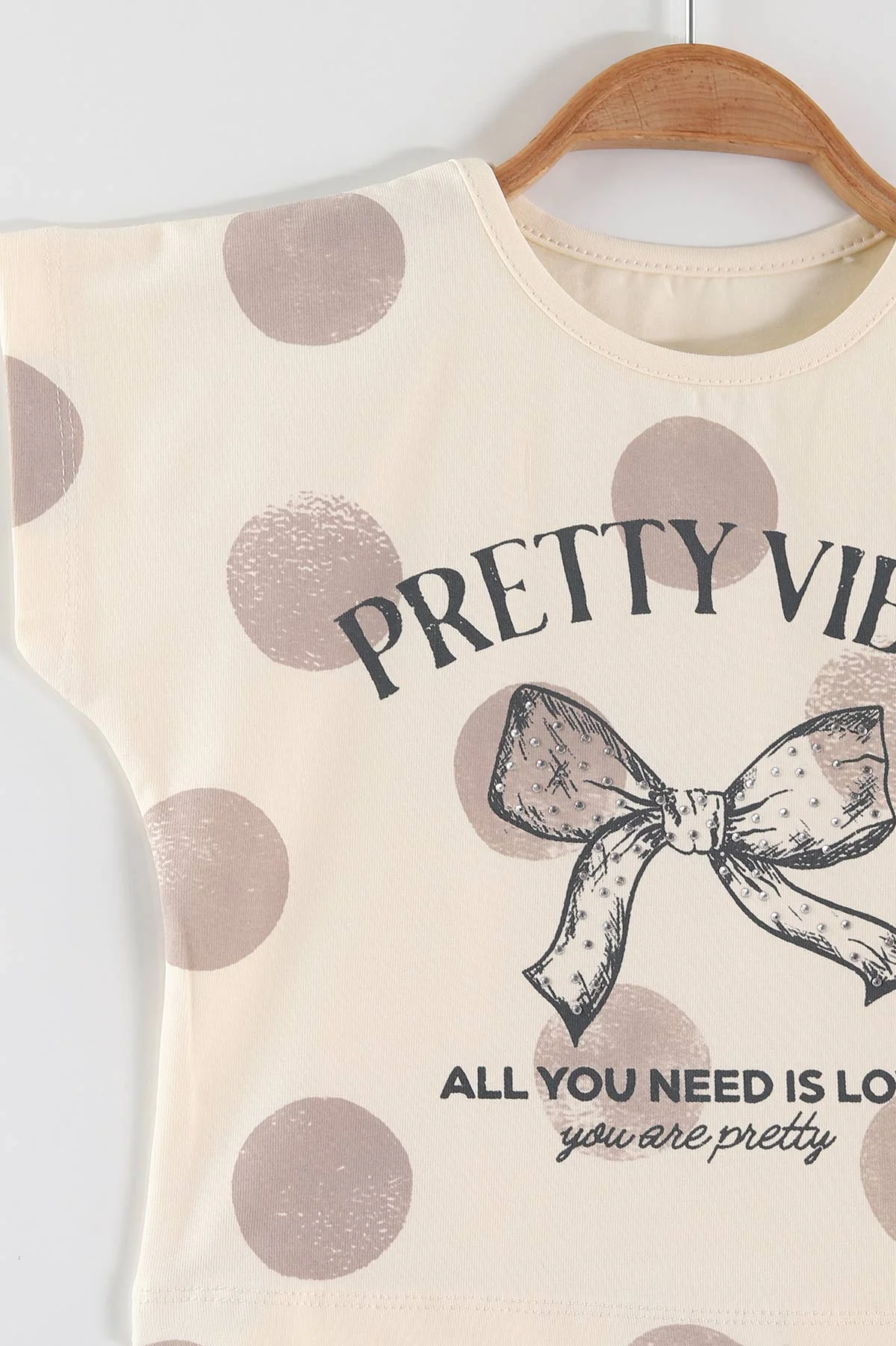 Vizon (1-5 Yaş) Prety Vibes Taş Baskılı Tişörtlü Müslin Şortlu Kız Çocuk Yazlık Takım 462363