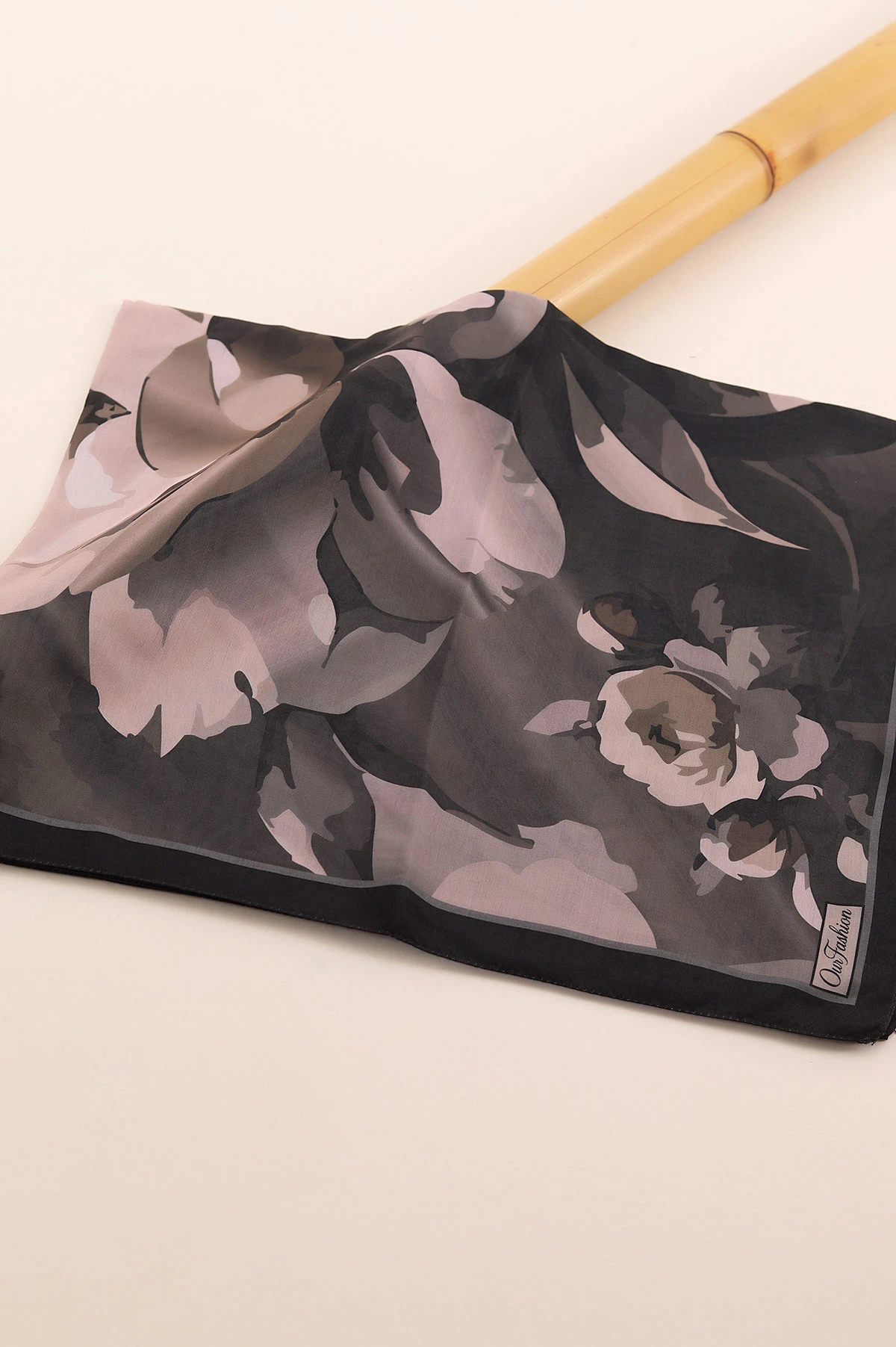 Vizon 75x180 Cm Our Fashion Dijital Baskılı Desenli Soft Şal 408615
