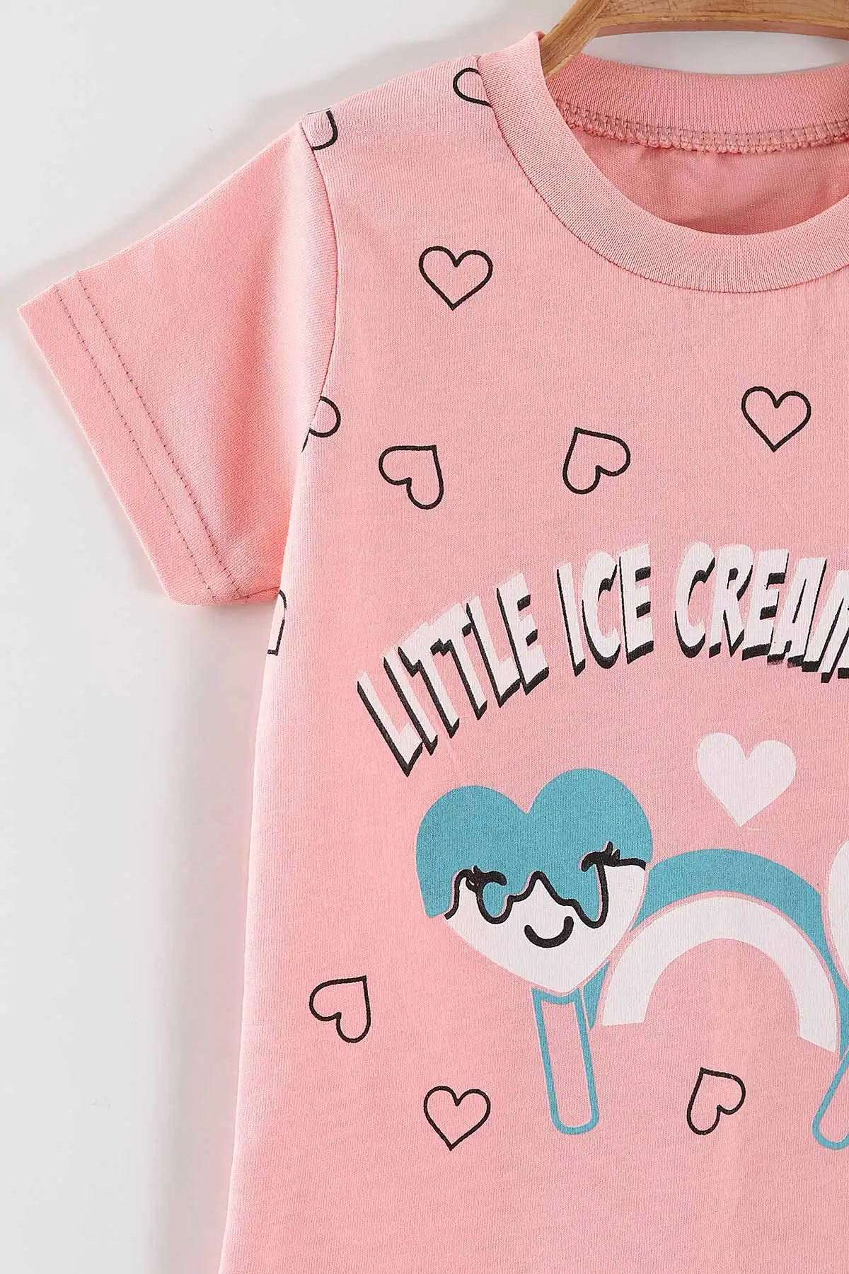 Yavruağzı (0-4 Yaş) Ice Cream Baskılı  Tişörtlü ve Şortlu Kız Çocuk Yazlık Takım 468396